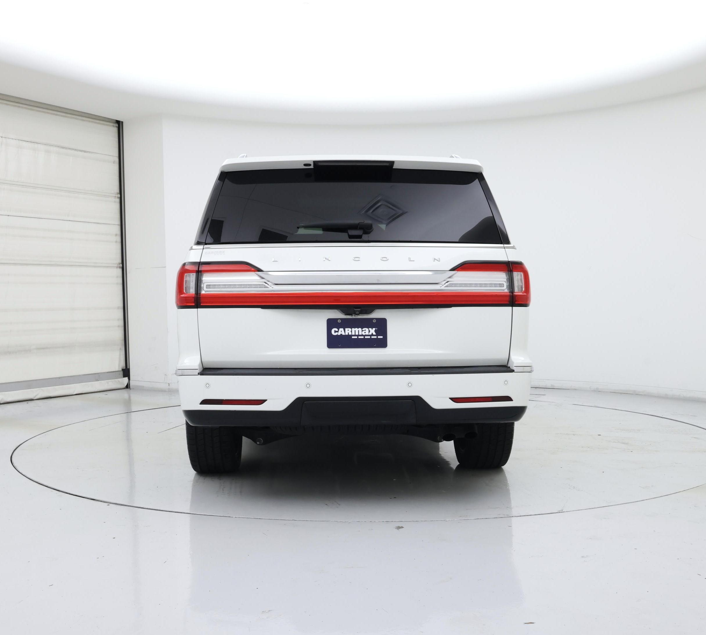 Thumbnail: 2021 Lincoln Navigator - 6