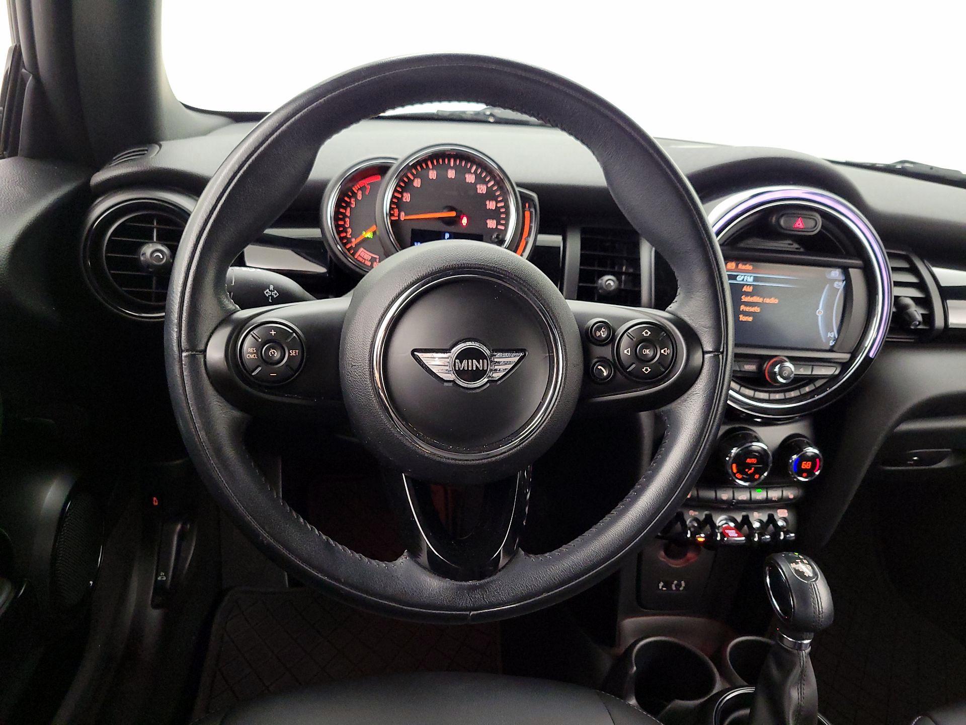 Thumbnail: 2018 MINI Cooper - 10