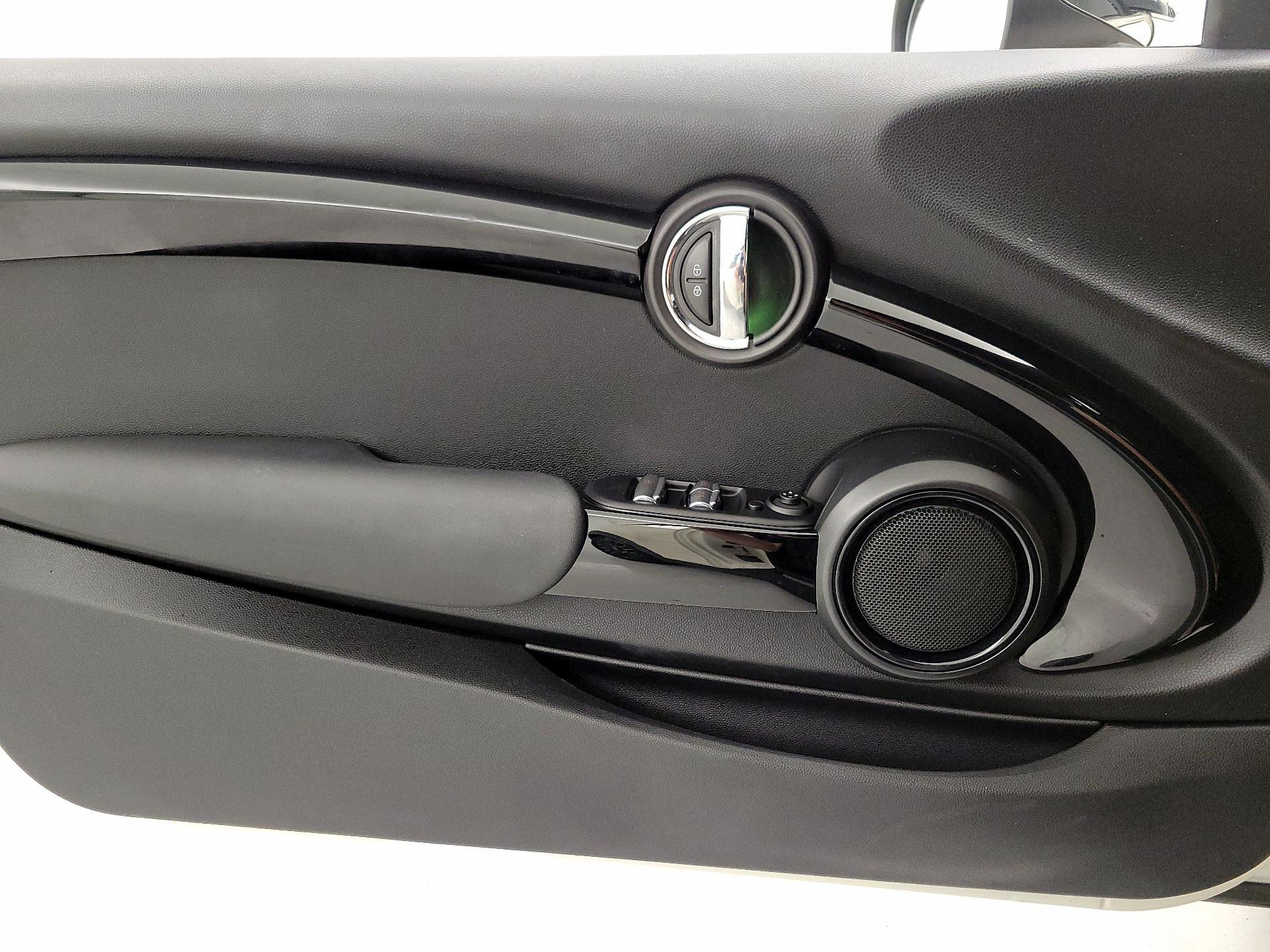 Thumbnail: 2018 MINI Cooper - 12