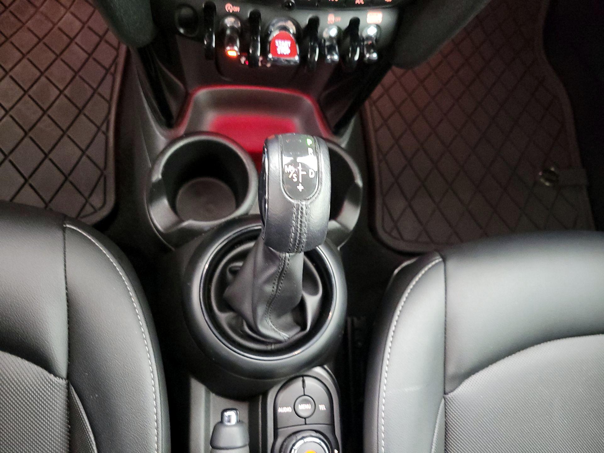 Thumbnail: 2018 MINI Cooper - 17