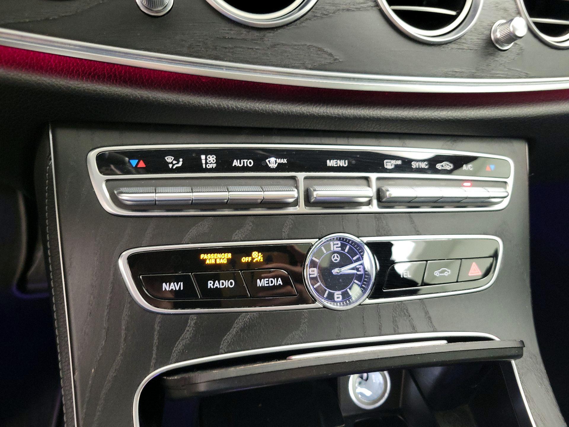 Thumbnail: 2018 Mercedes-Benz E-Class - 17