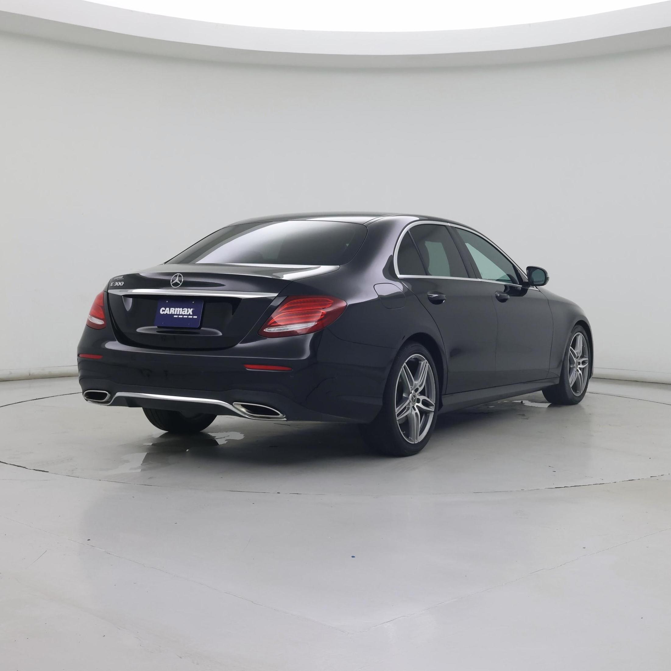 Thumbnail: 2018 Mercedes-Benz E-Class - 8