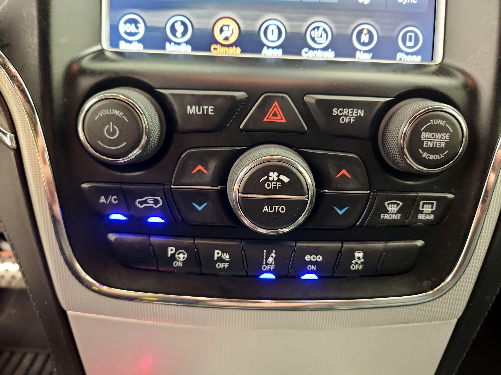 Thumbnail: 2018 Jeep Grand Cherokee - 17