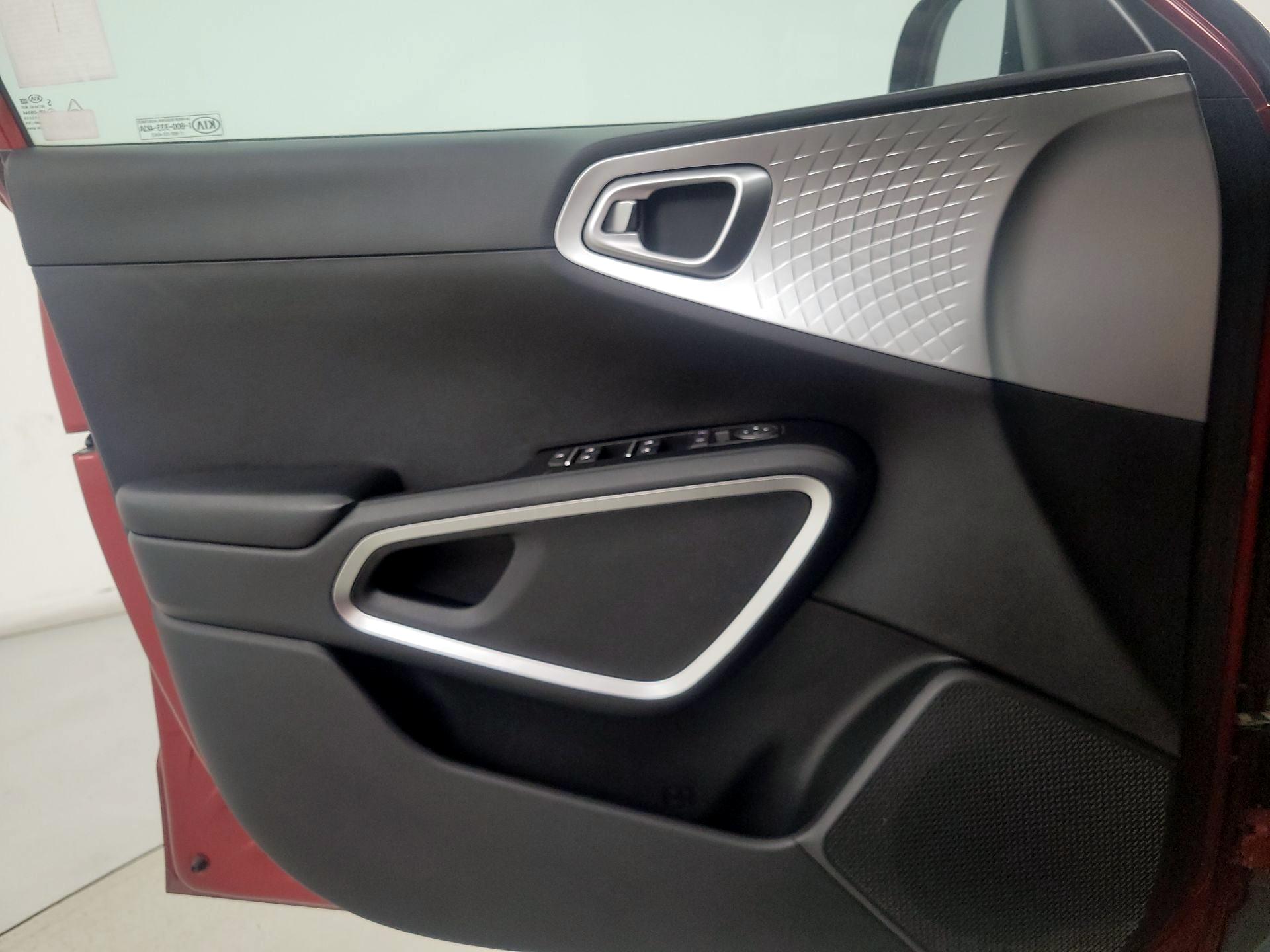 Thumbnail: 2021 Kia Soul - 12