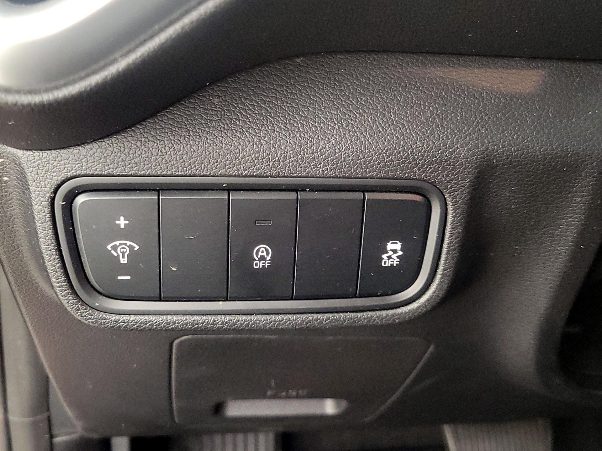 Thumbnail: 2021 Kia Soul - 13