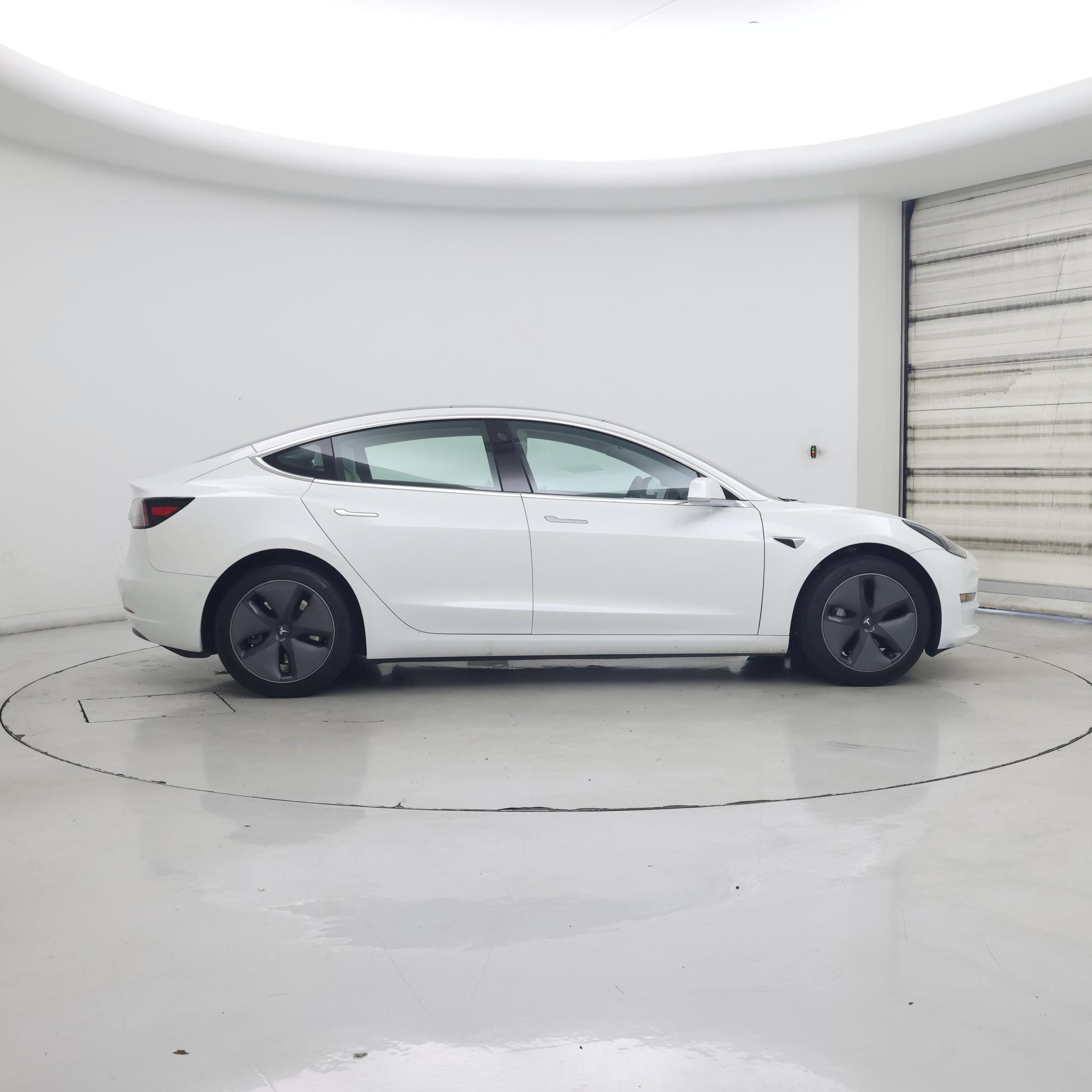 Thumbnail: 2020 Tesla Model 3 - 7