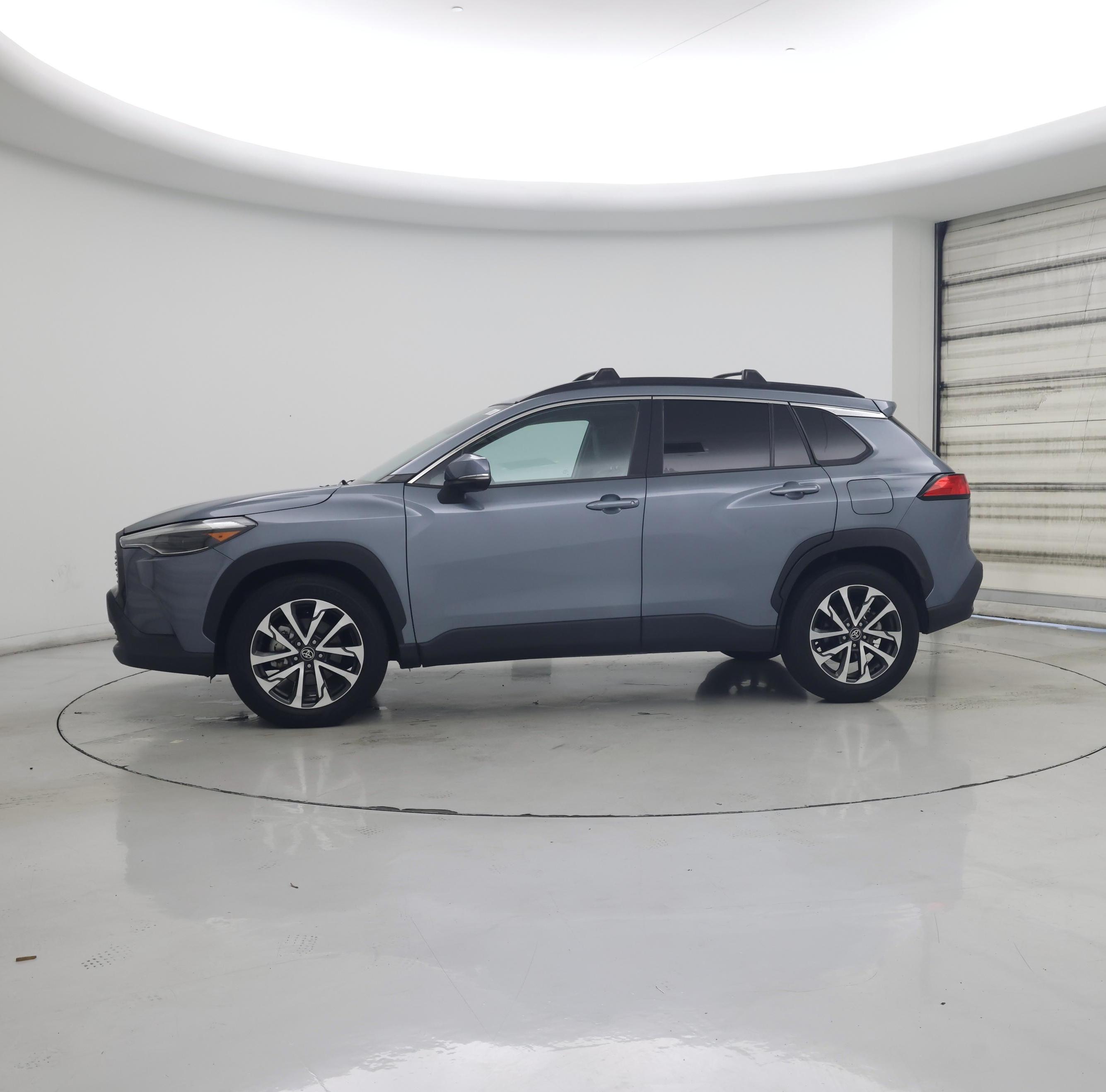 Thumbnail: 2022 Toyota Corolla Cross - 3