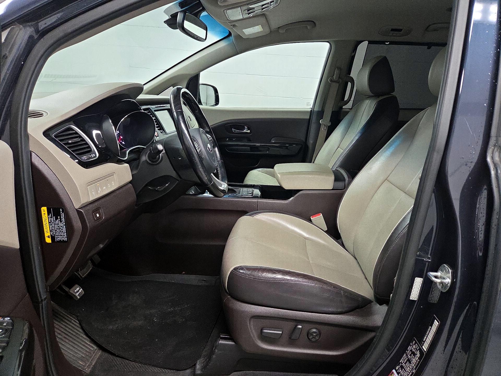 Thumbnail: 2016 Kia Sedona - 11