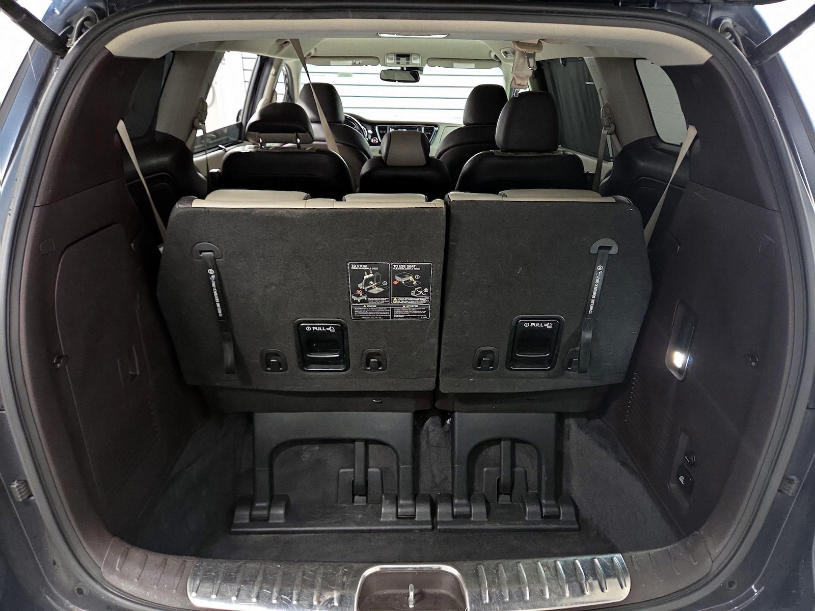 2016 Kia Sedona SX Limited - Photo 23