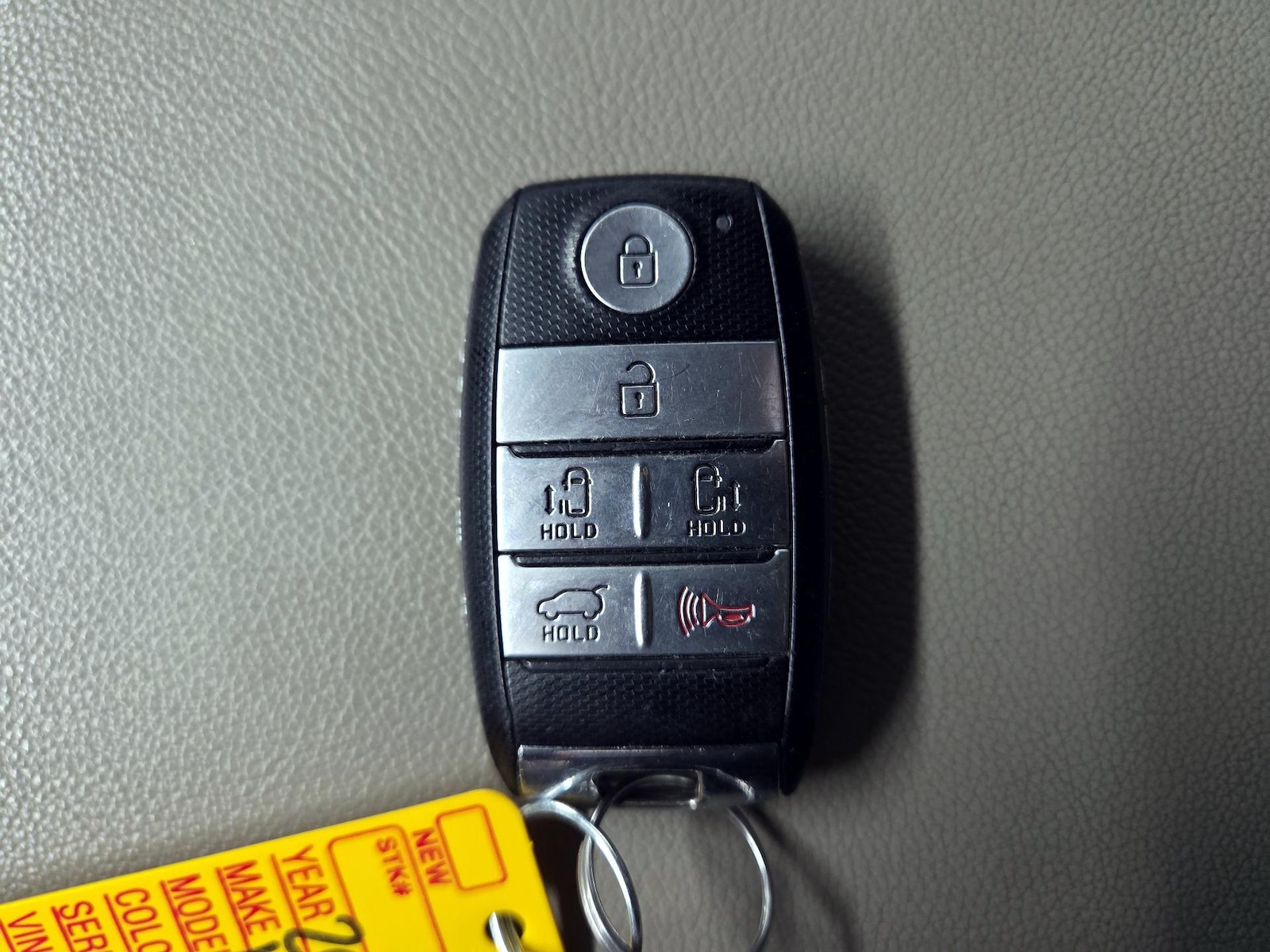 2016 Kia Sedona SX Limited - Photo 26