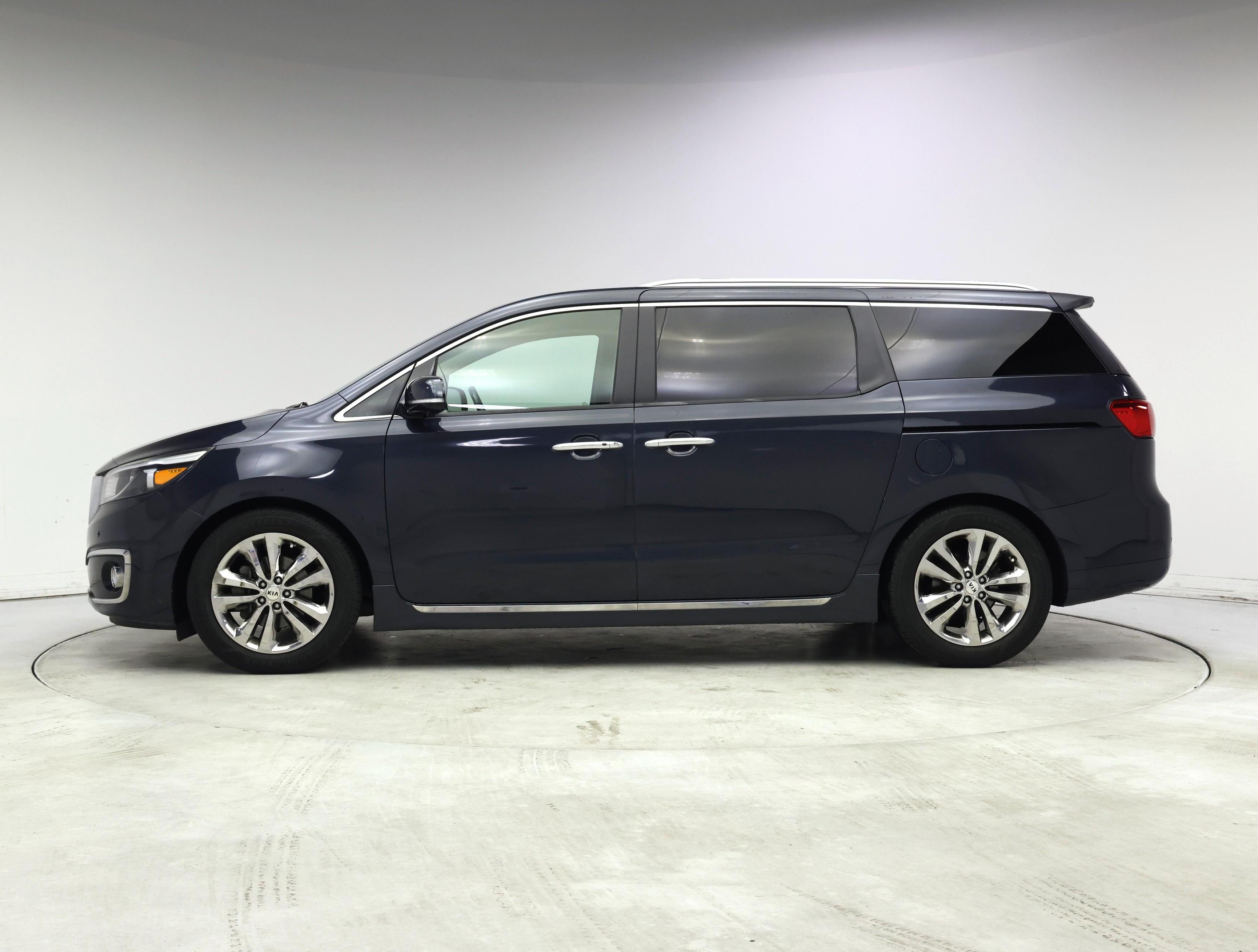 Thumbnail: 2016 Kia Sedona - 3
