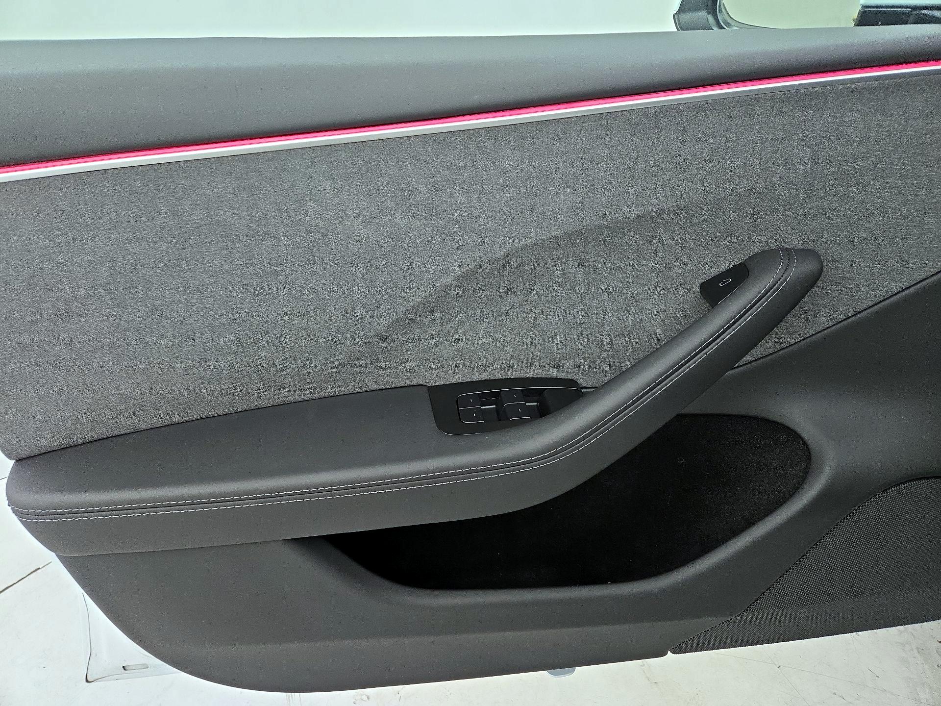 Thumbnail: 2024 Tesla Model 3 - 12