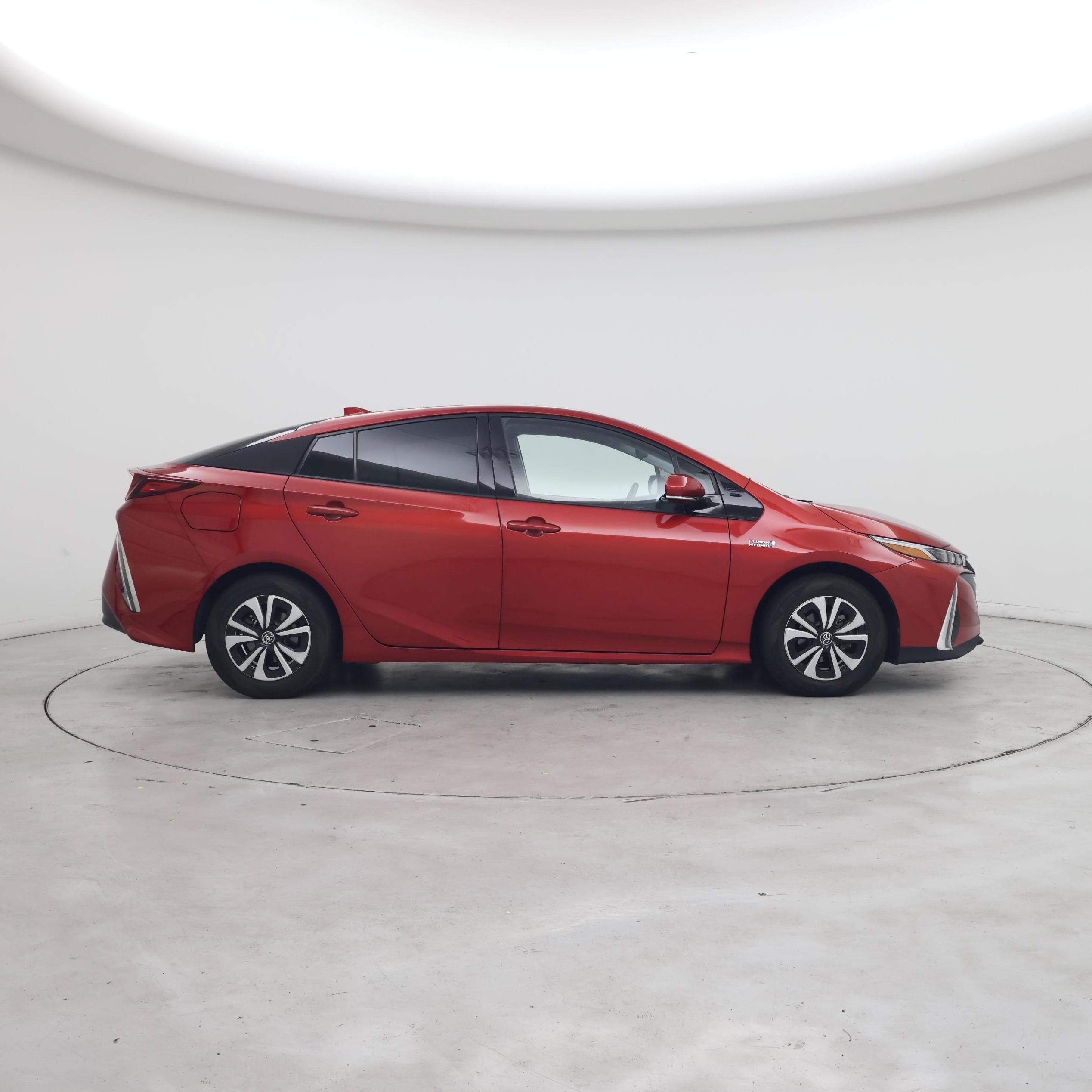 Thumbnail: 2017 Toyota Prius Prime - 7