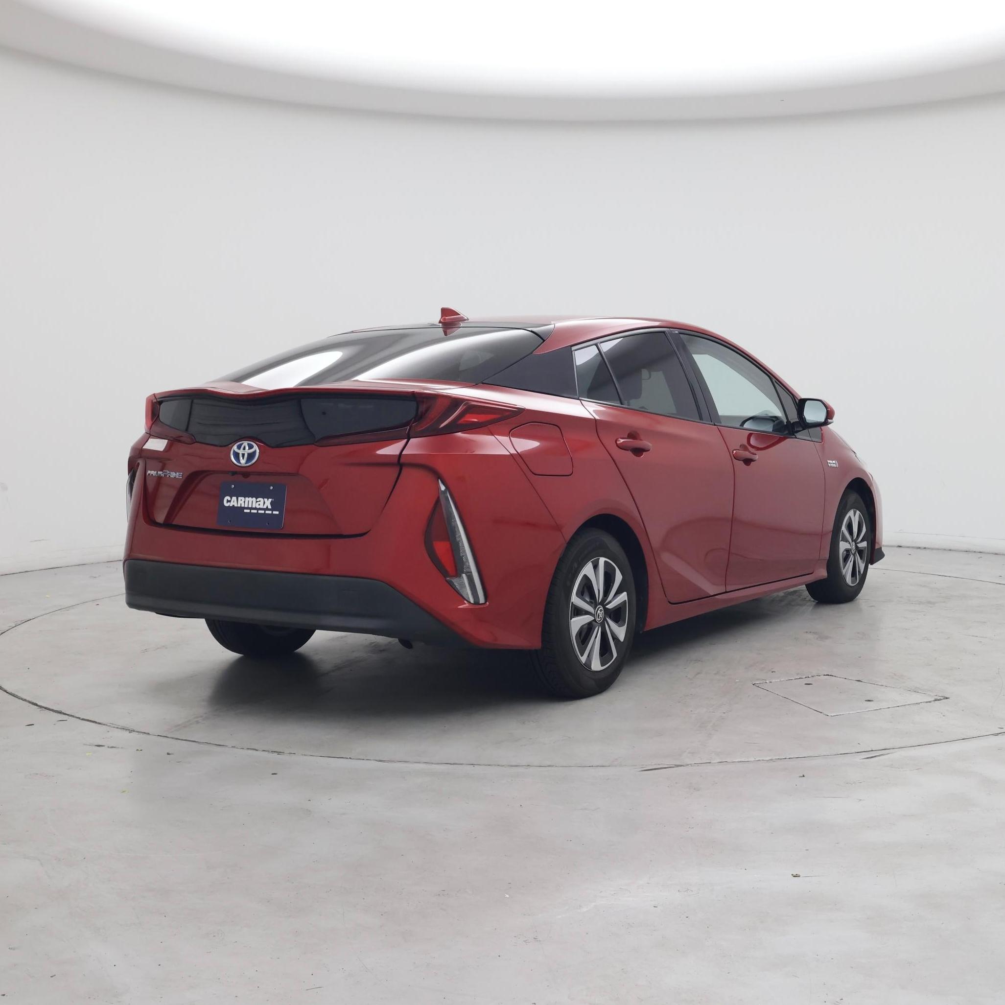 Thumbnail: 2017 Toyota Prius Prime - 8