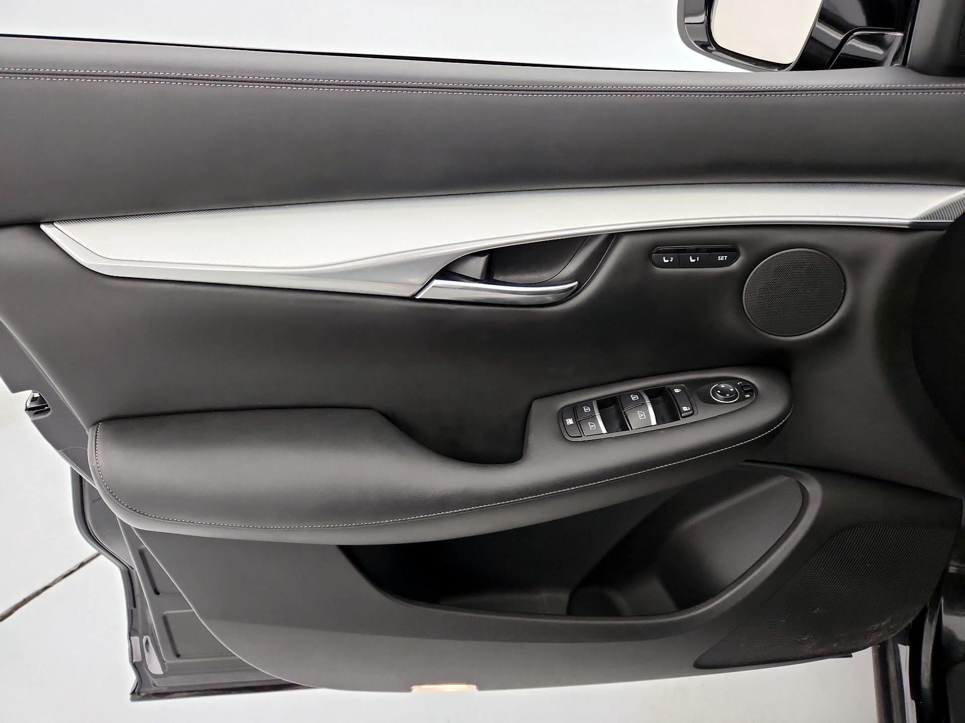 Thumbnail: 2019 INFINITI QX50 - 12