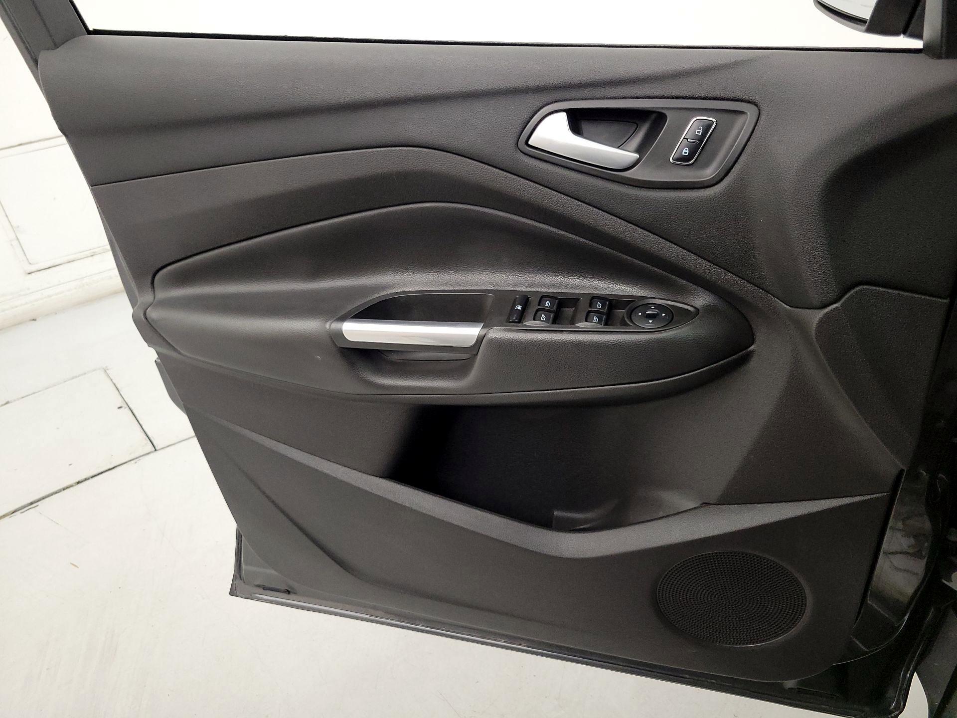 Thumbnail: 2015 Ford Escape - 12