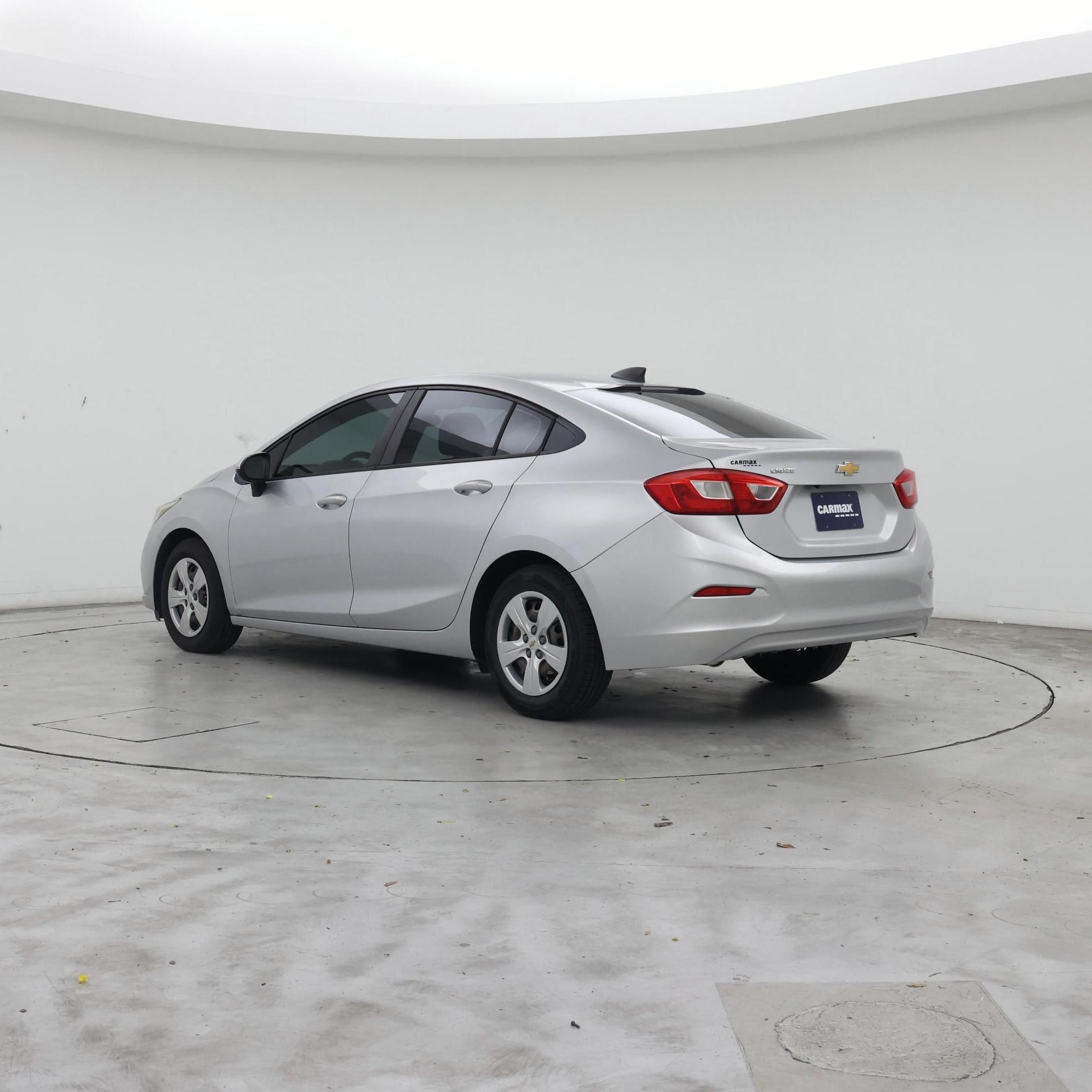 Thumbnail: 2017 Chevrolet Cruze - 2