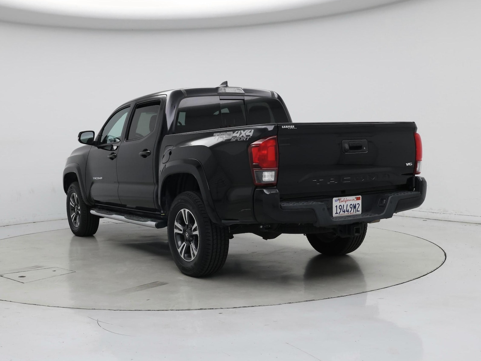 2018 Toyota Tacoma TRD Sport - Photo 3