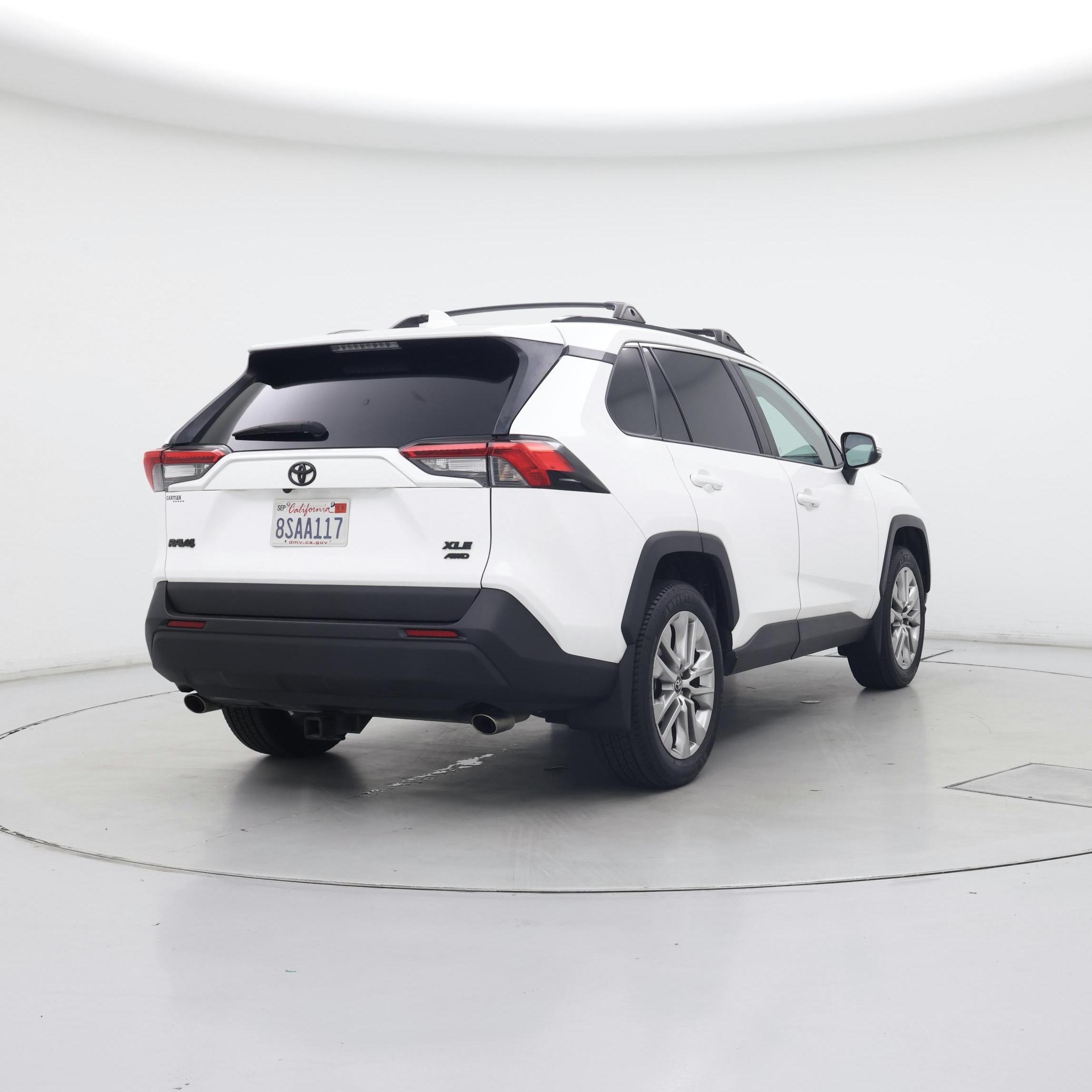 Thumbnail: 2020 Toyota RAV4 - 8