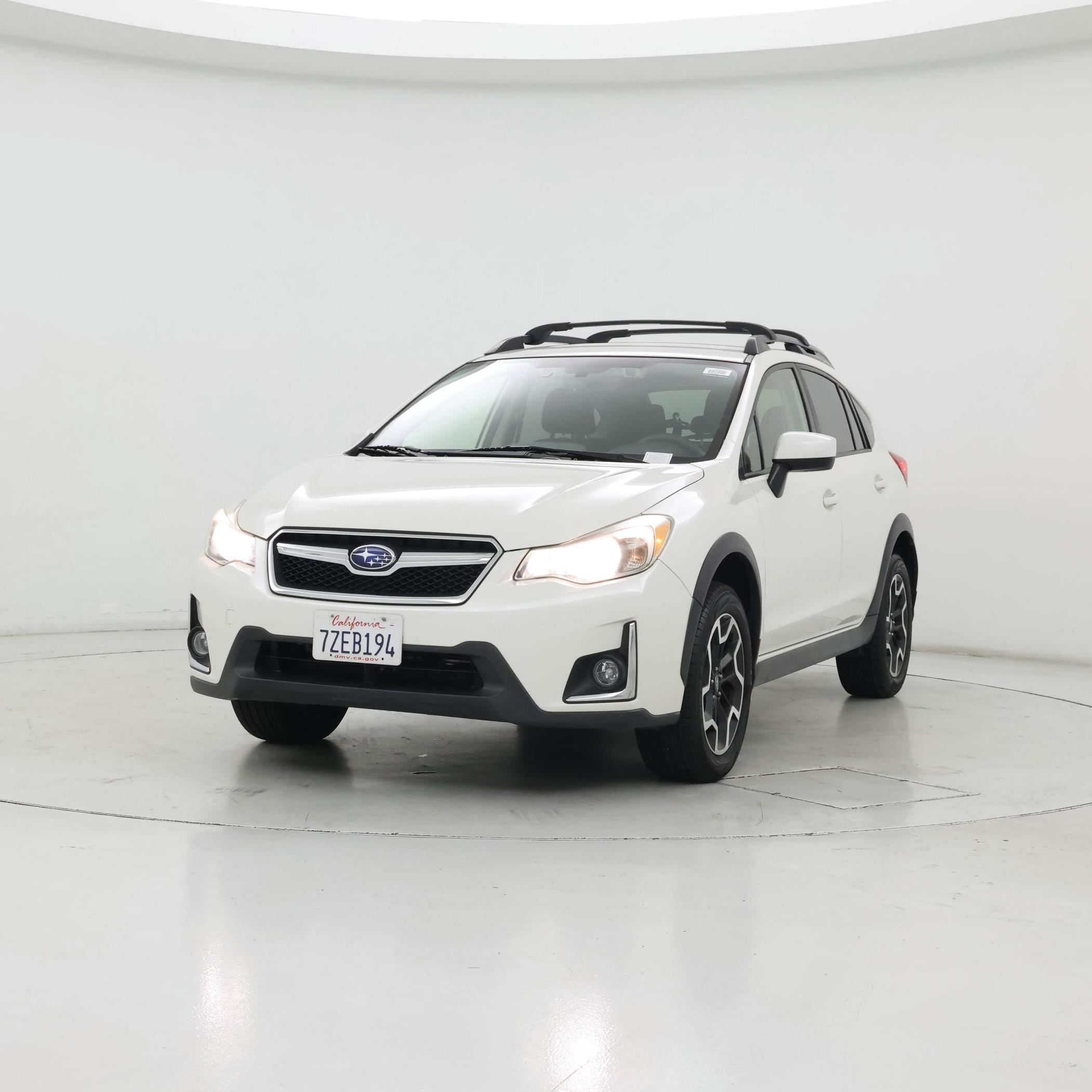 Thumbnail: 2017 Subaru Crosstrek - 4