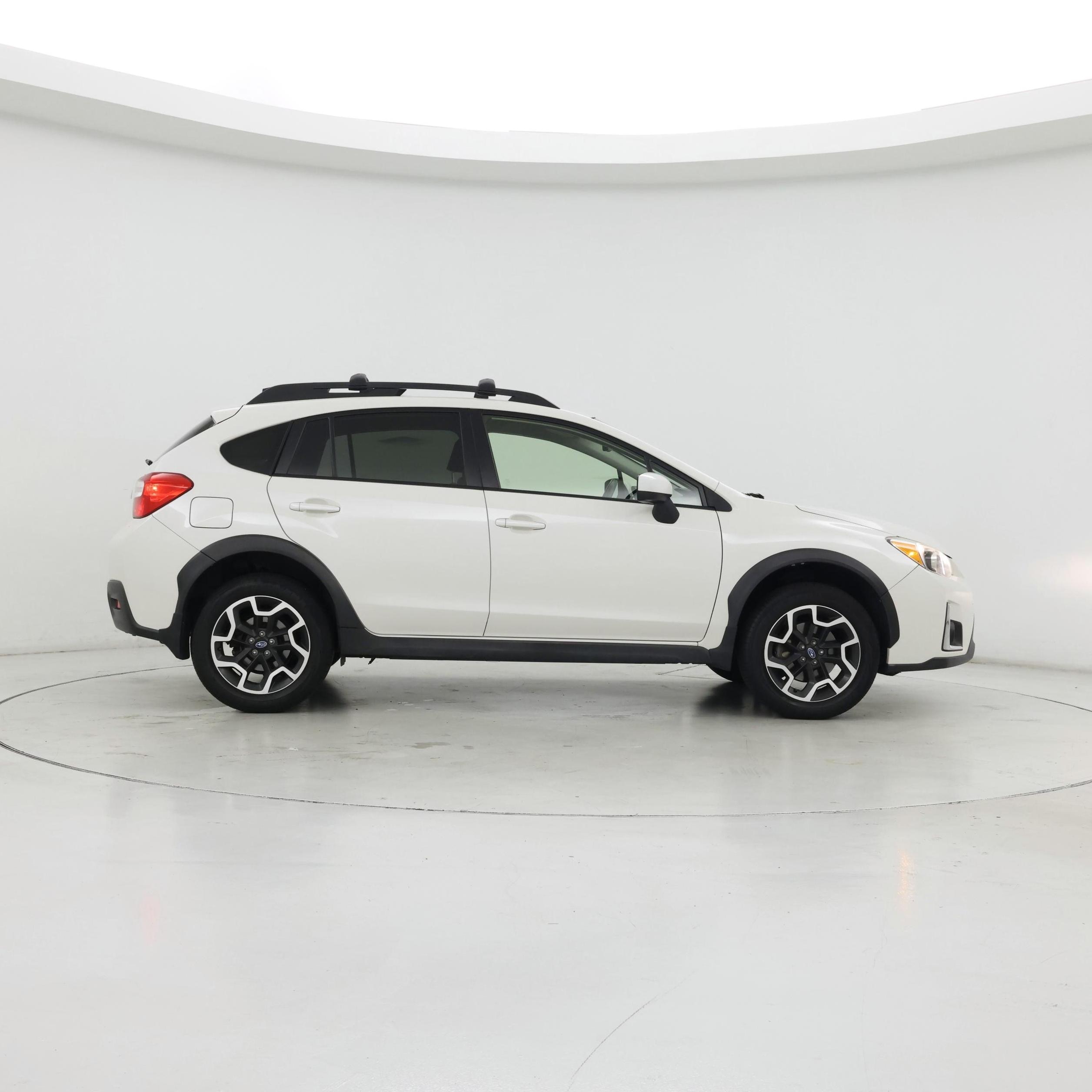 Thumbnail: 2017 Subaru Crosstrek - 7
