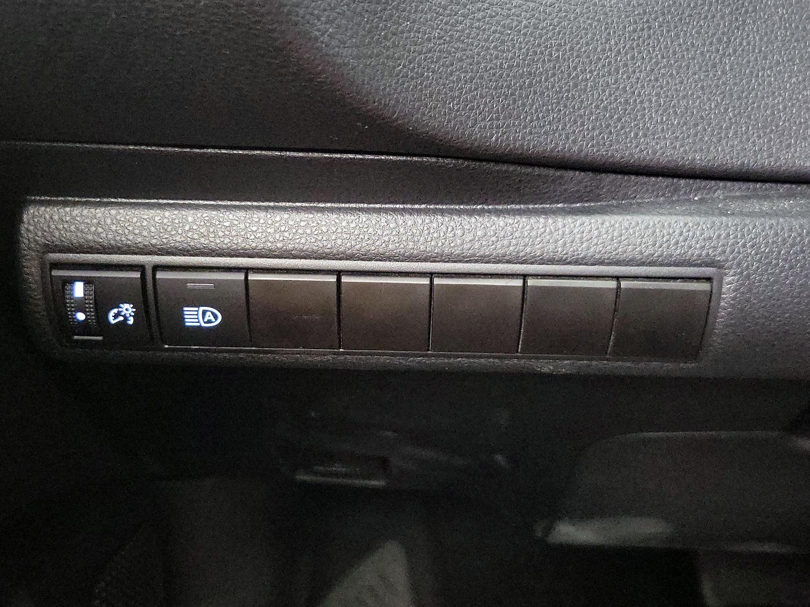2024 Toyota Corolla SE - Photo 14