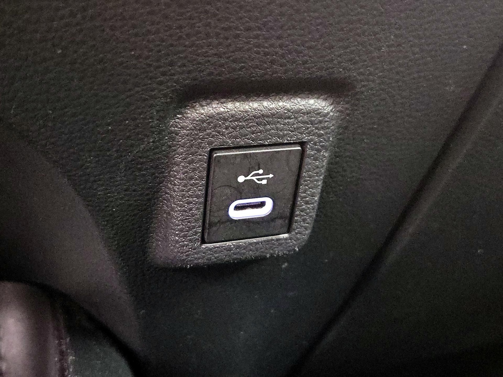 2024 Toyota Corolla SE - Photo 19