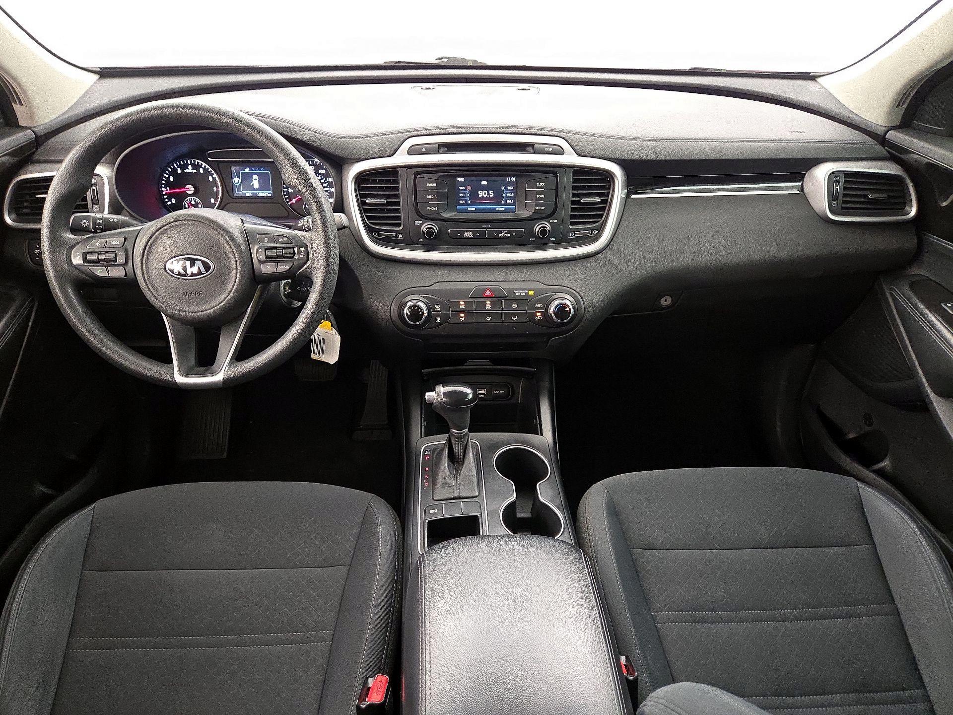 Thumbnail: 2016 Kia Sorento - 9