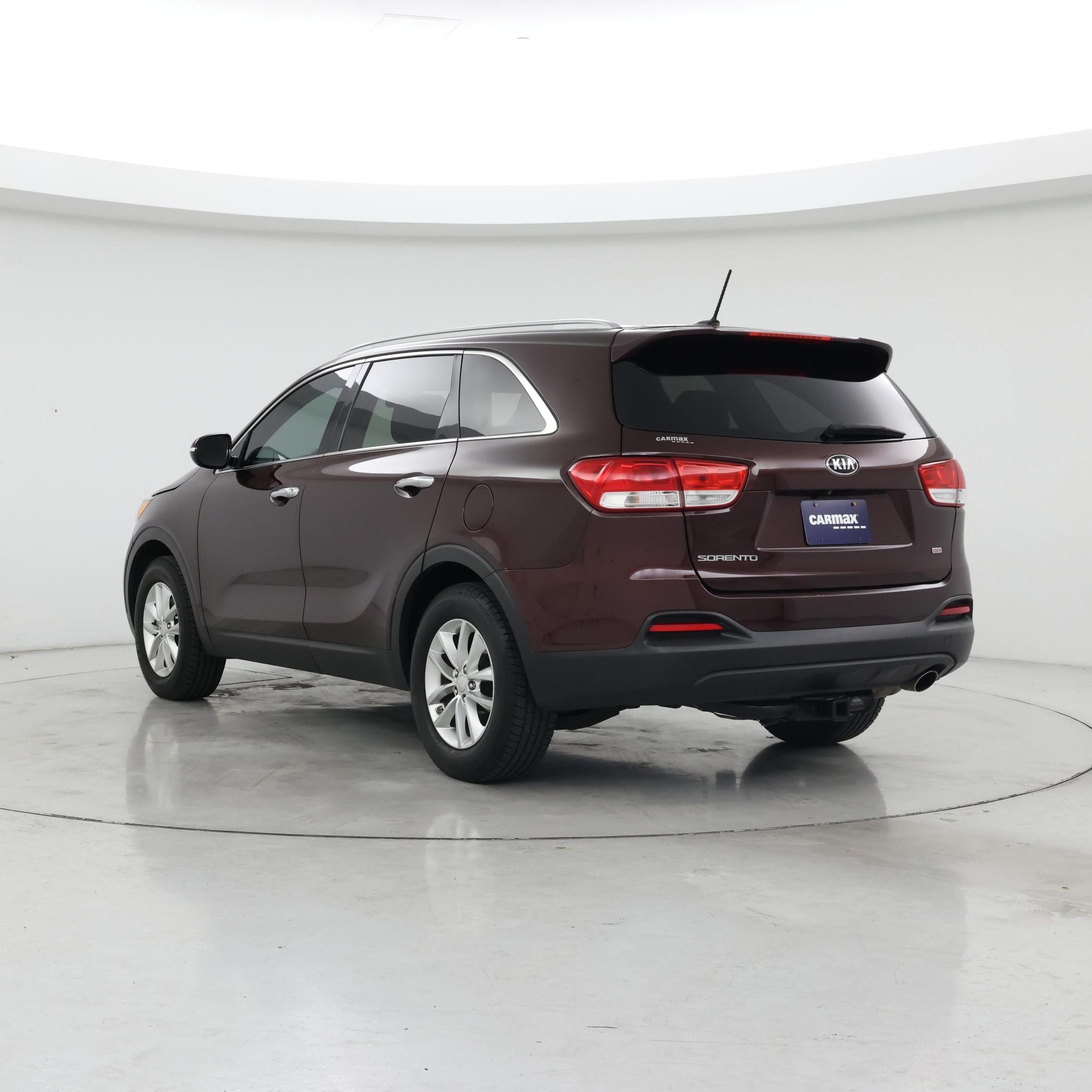 Thumbnail: 2016 Kia Sorento - 2
