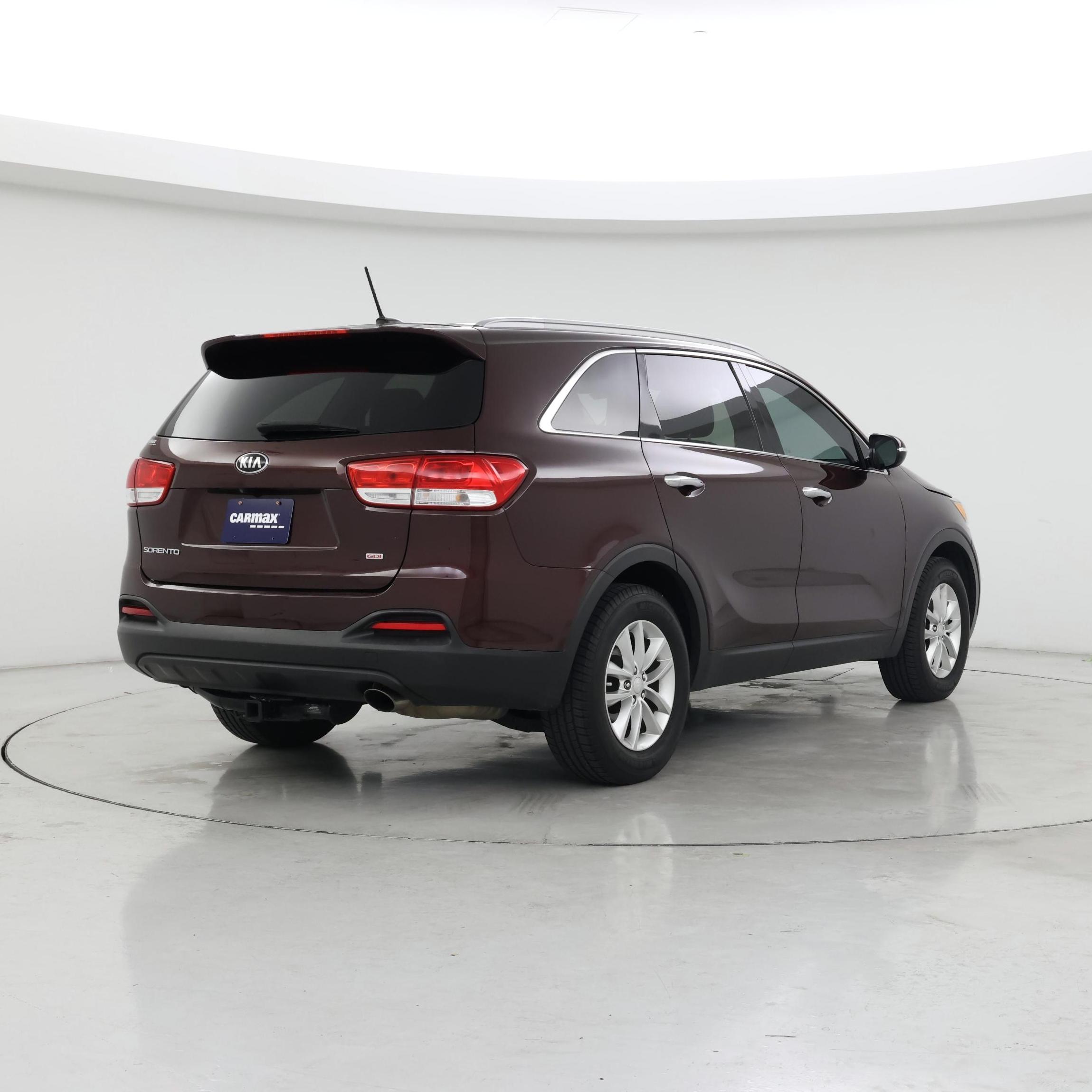 Thumbnail: 2016 Kia Sorento - 8