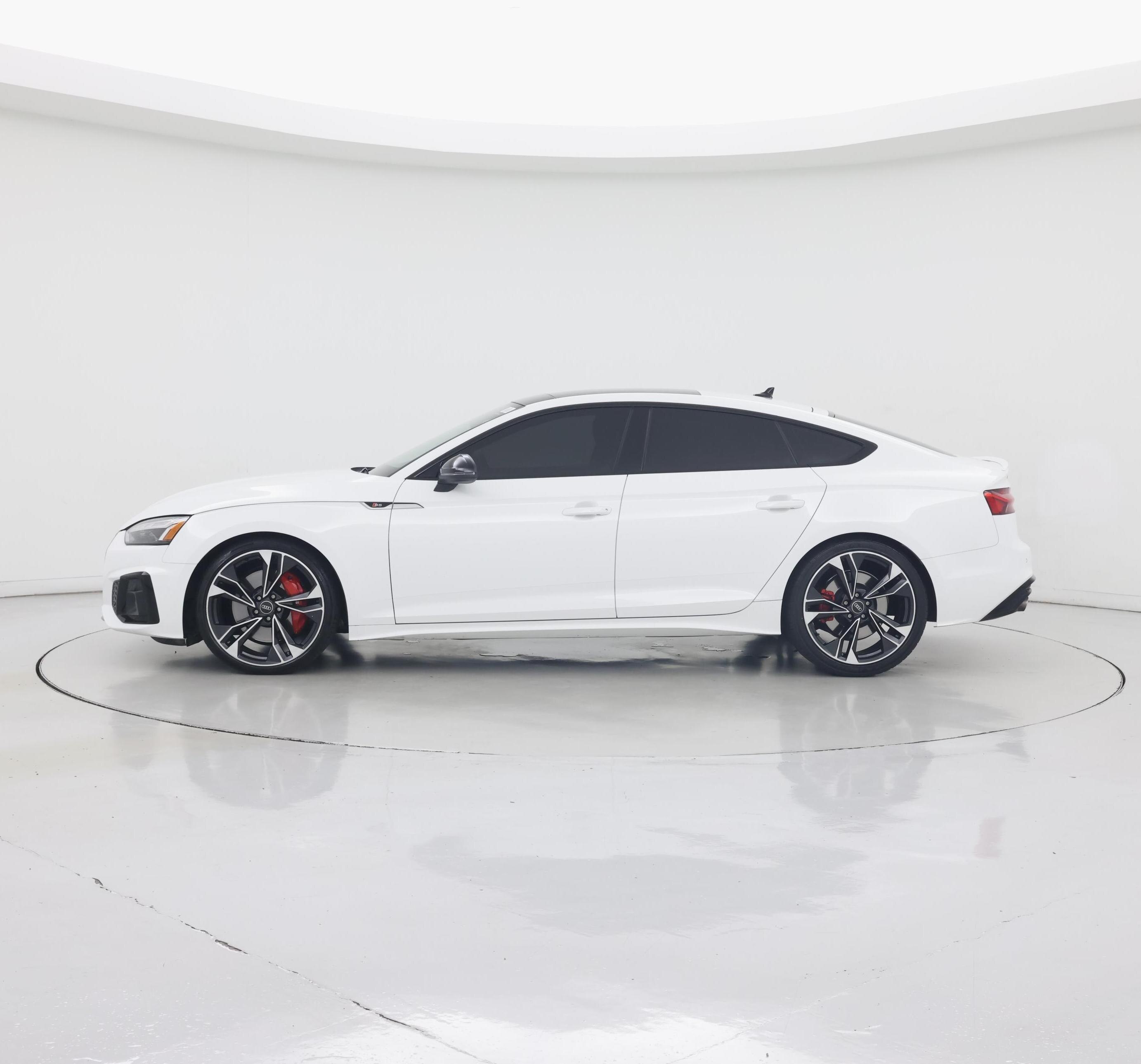 Thumbnail: 2022 Audi S5 - 3
