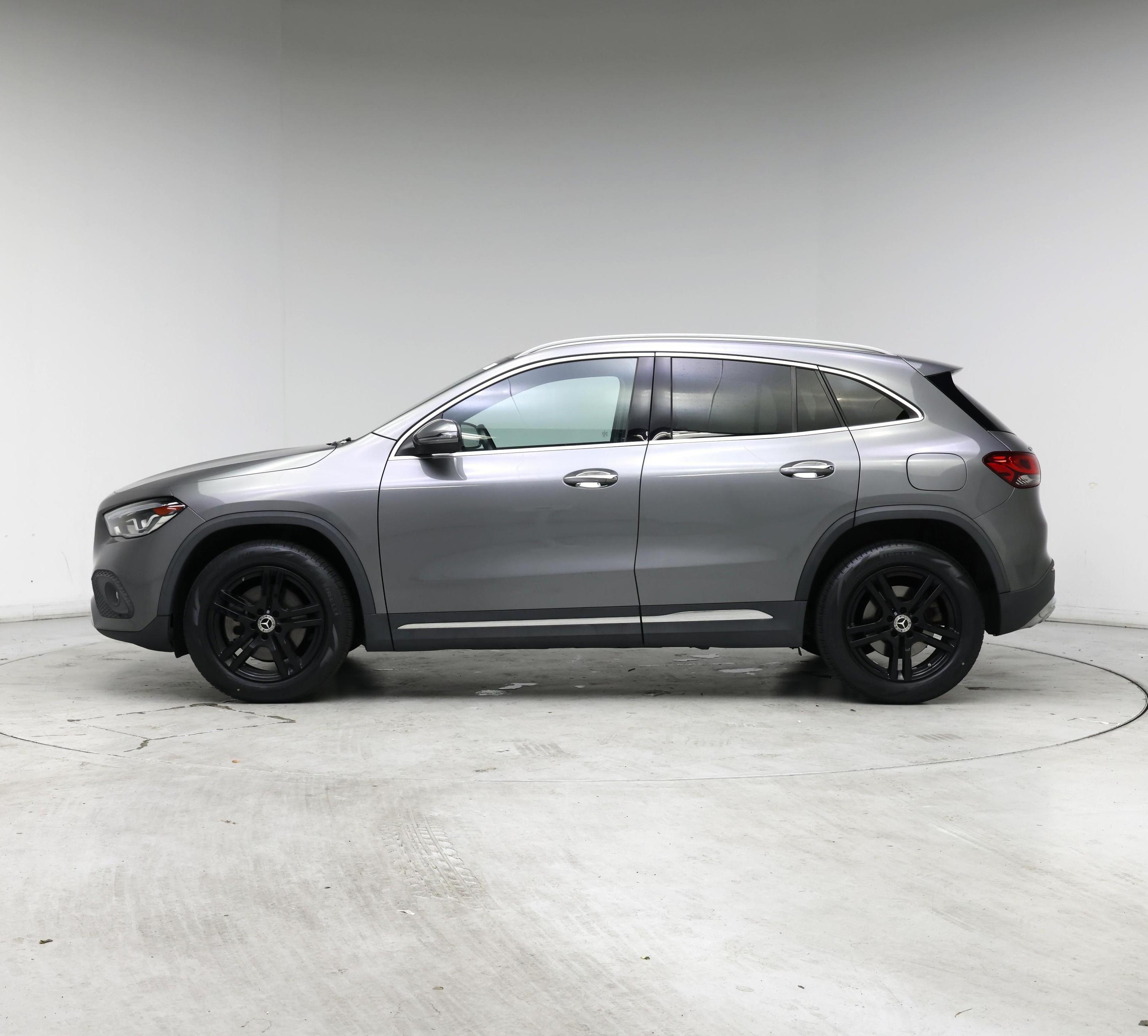 Thumbnail: 2021 Mercedes-Benz GLA - 3