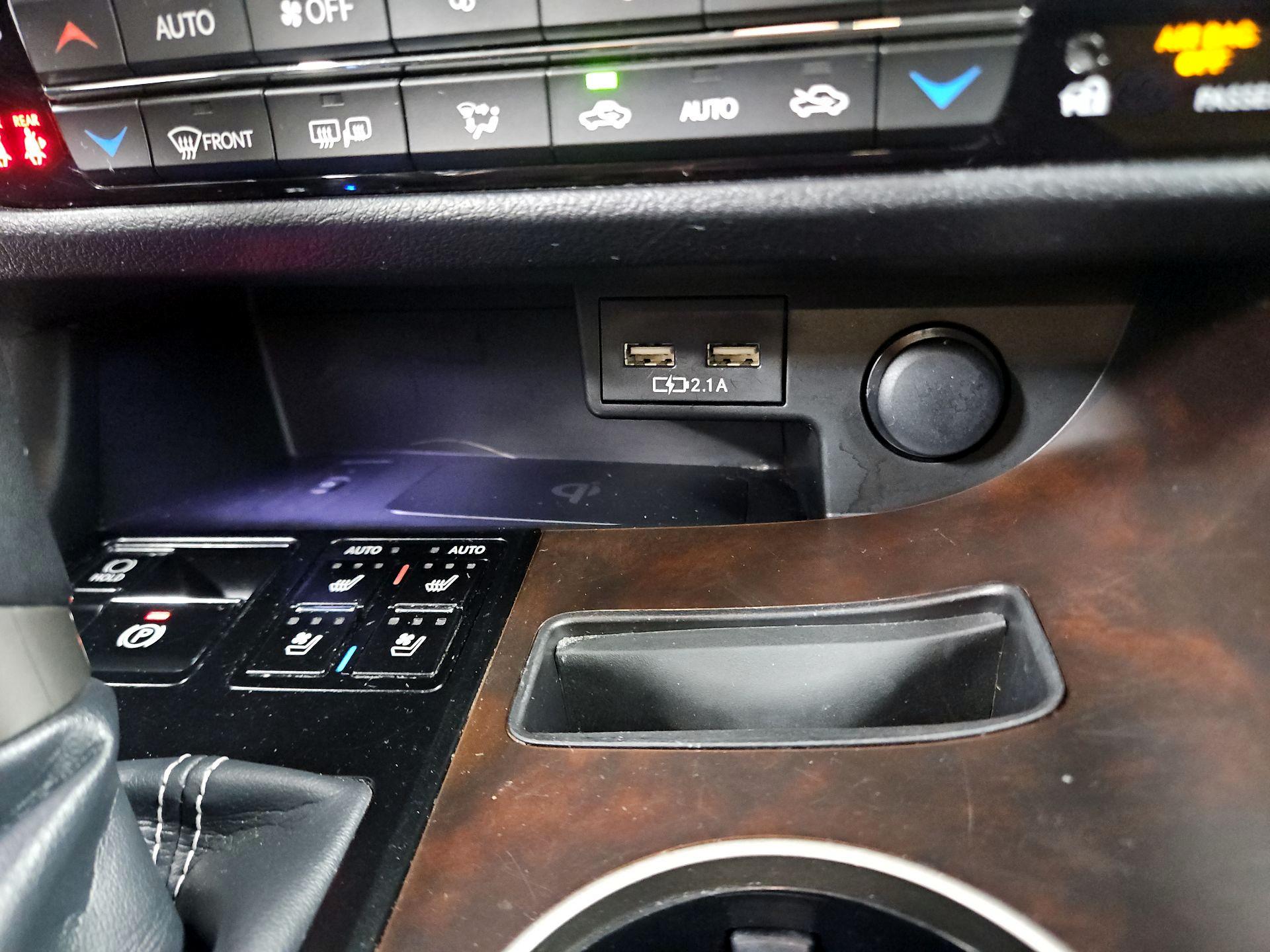 Thumbnail: 2021 Lexus RX - 18