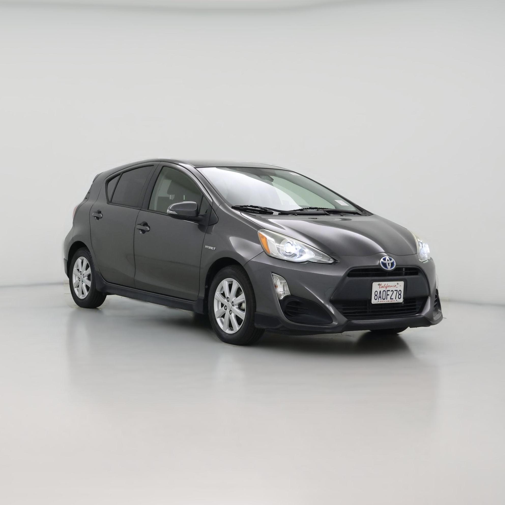 Thumbnail: 2017 Toyota Prius c - 1
