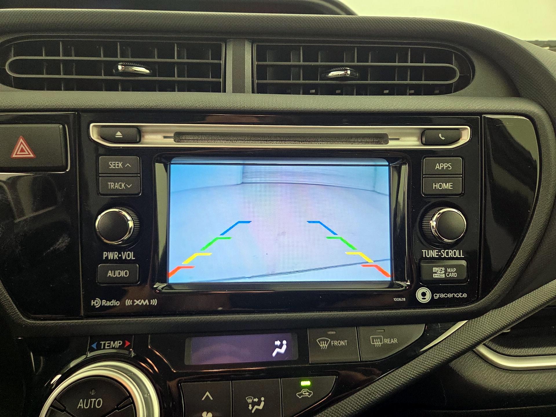 Thumbnail: 2017 Toyota Prius c - 14