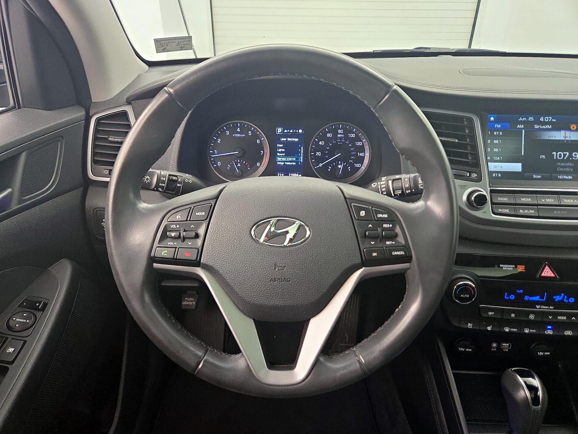 Thumbnail: 2017 Hyundai Tucson - 10