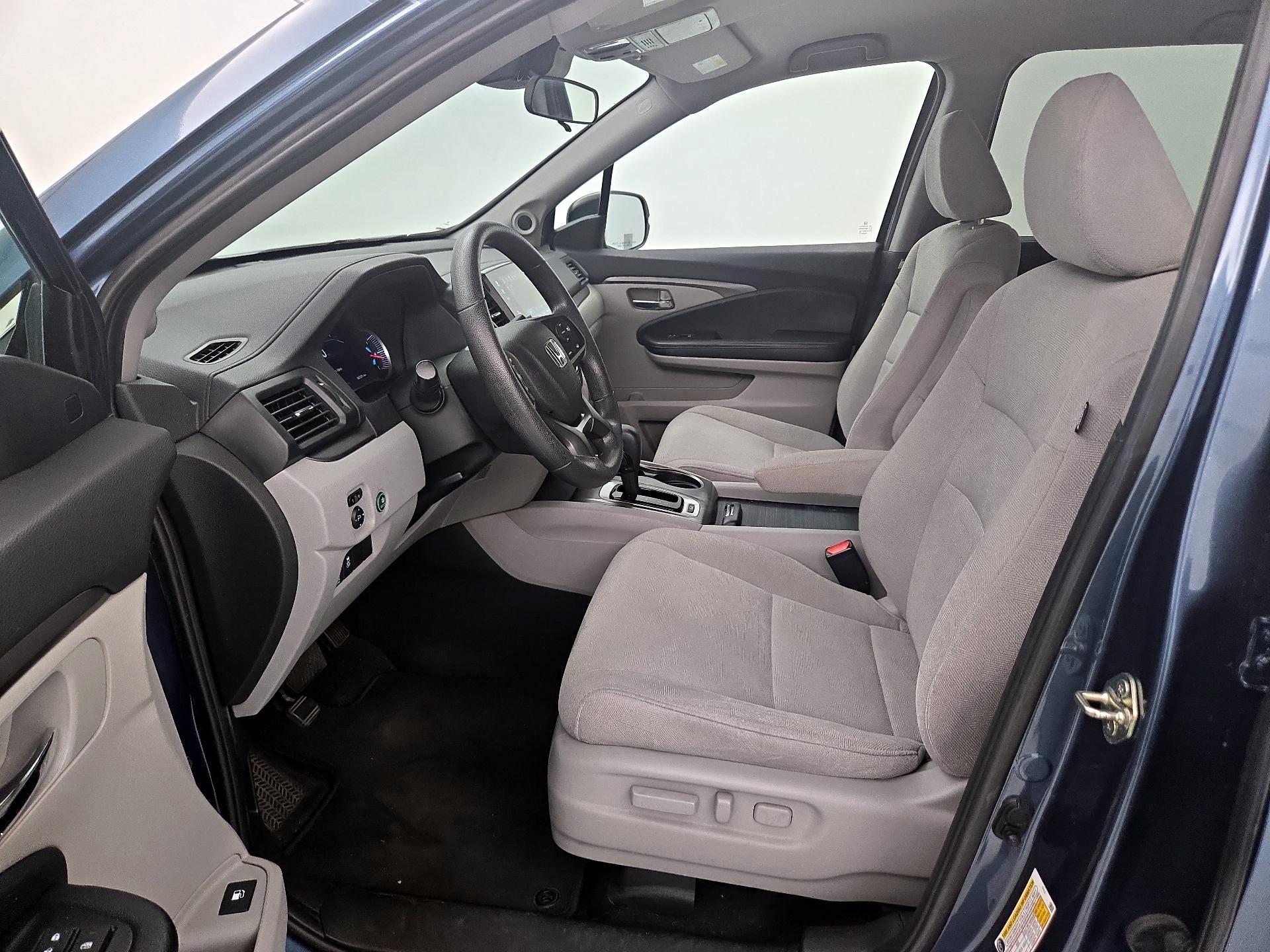 Thumbnail: 2019 Honda Pilot - 11