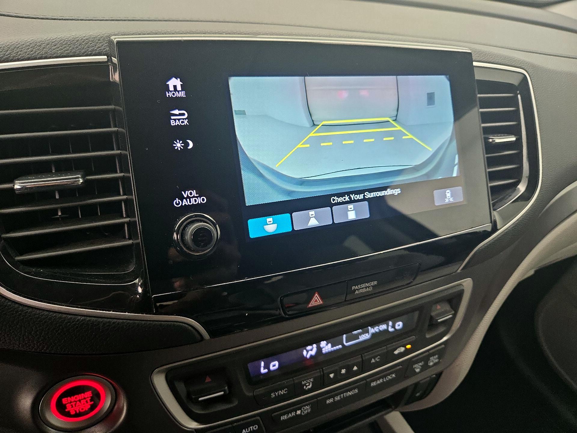 Thumbnail: 2019 Honda Pilot - 14