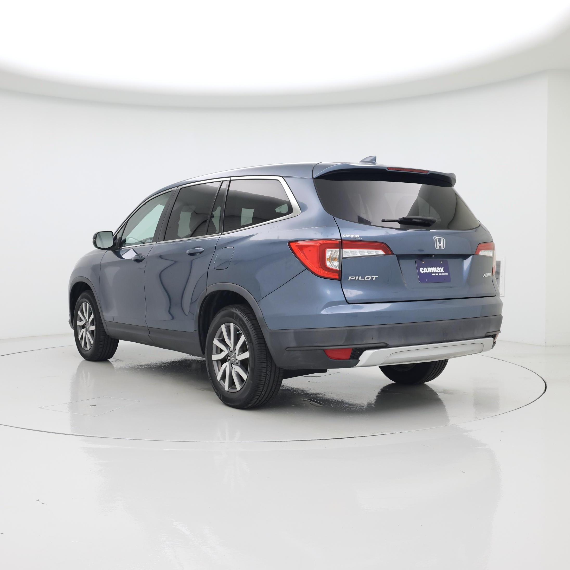 Thumbnail: 2019 Honda Pilot - 2