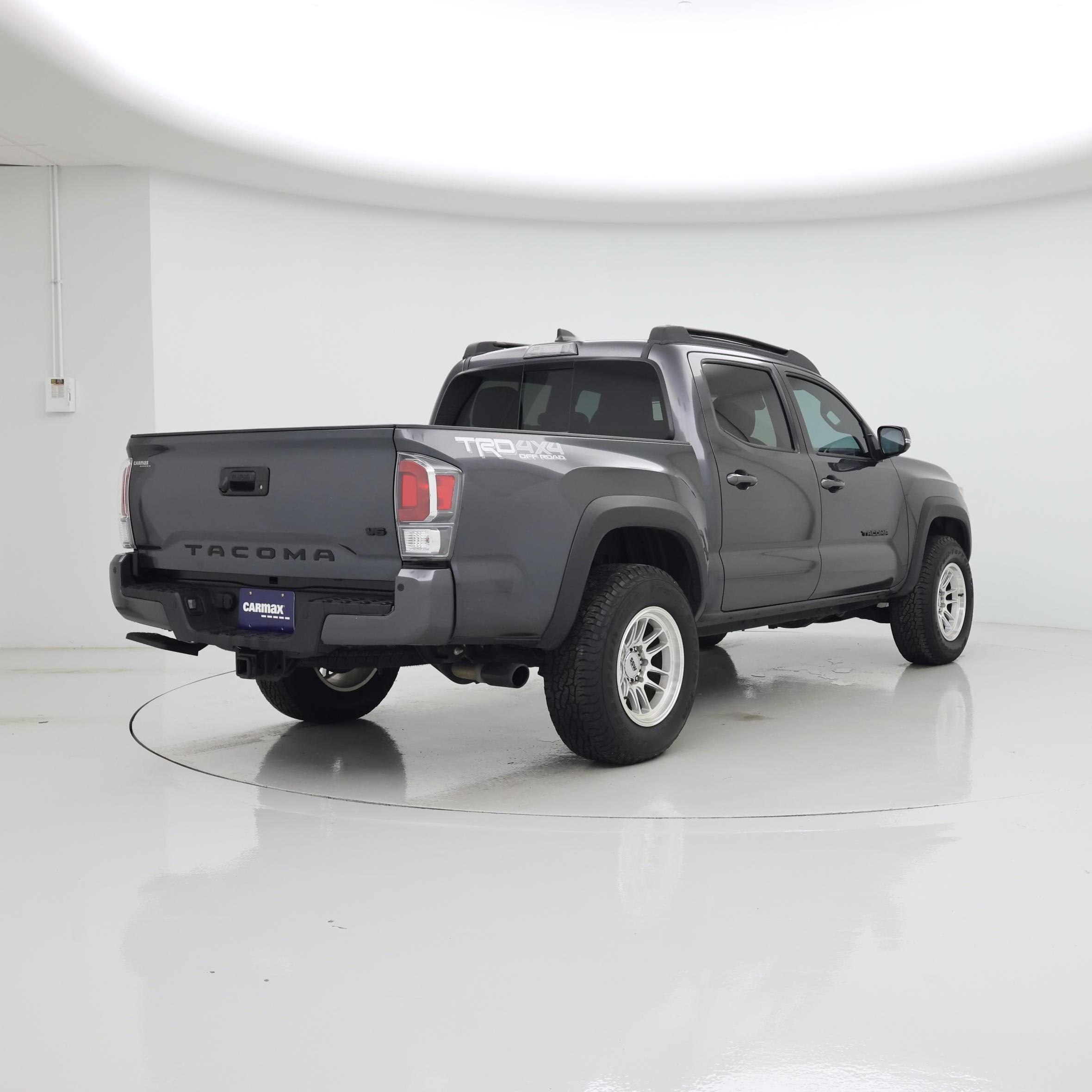 Thumbnail: 2022 Toyota Tacoma - 8