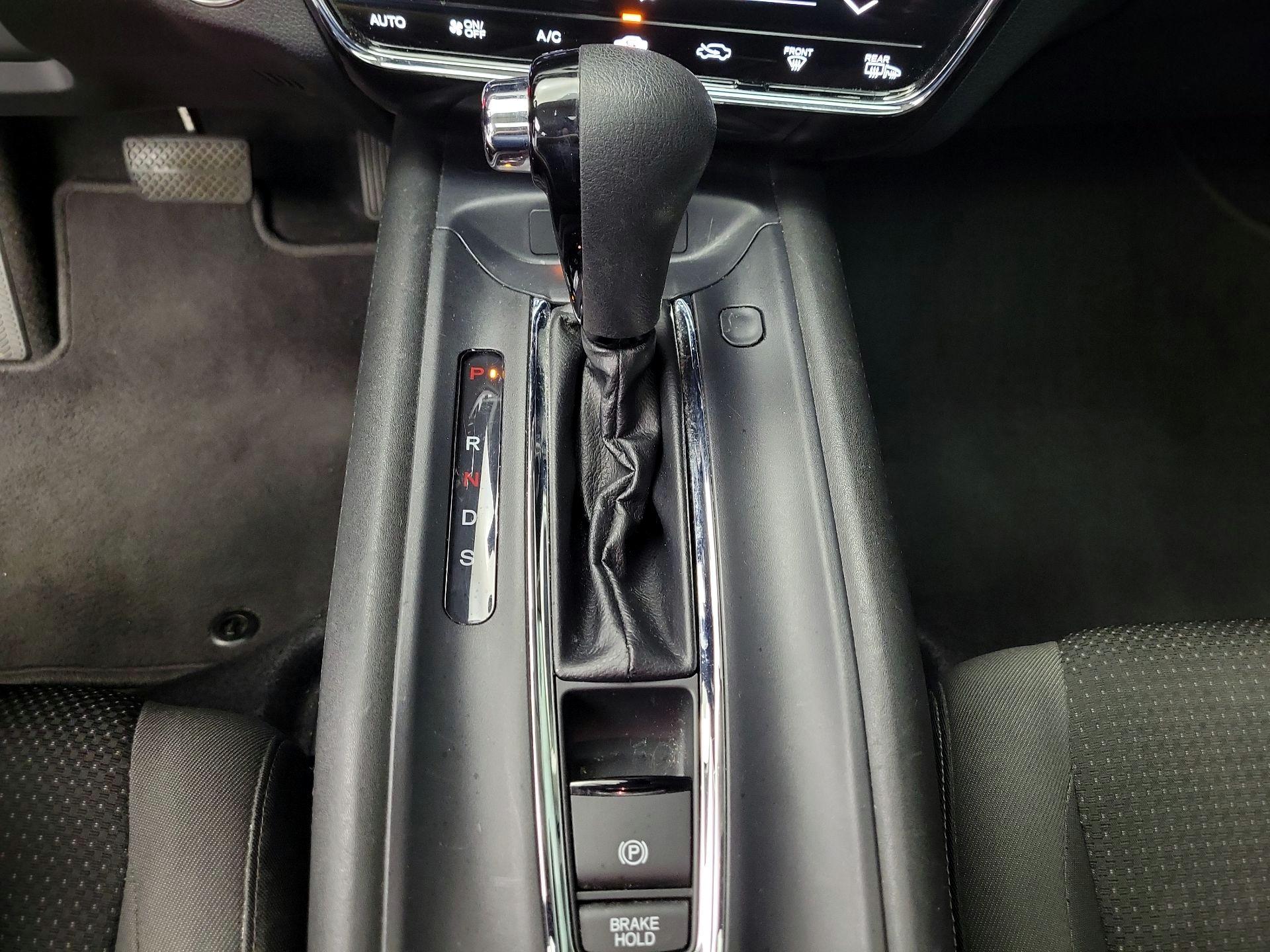 Thumbnail: 2019 Honda HR-V - 17