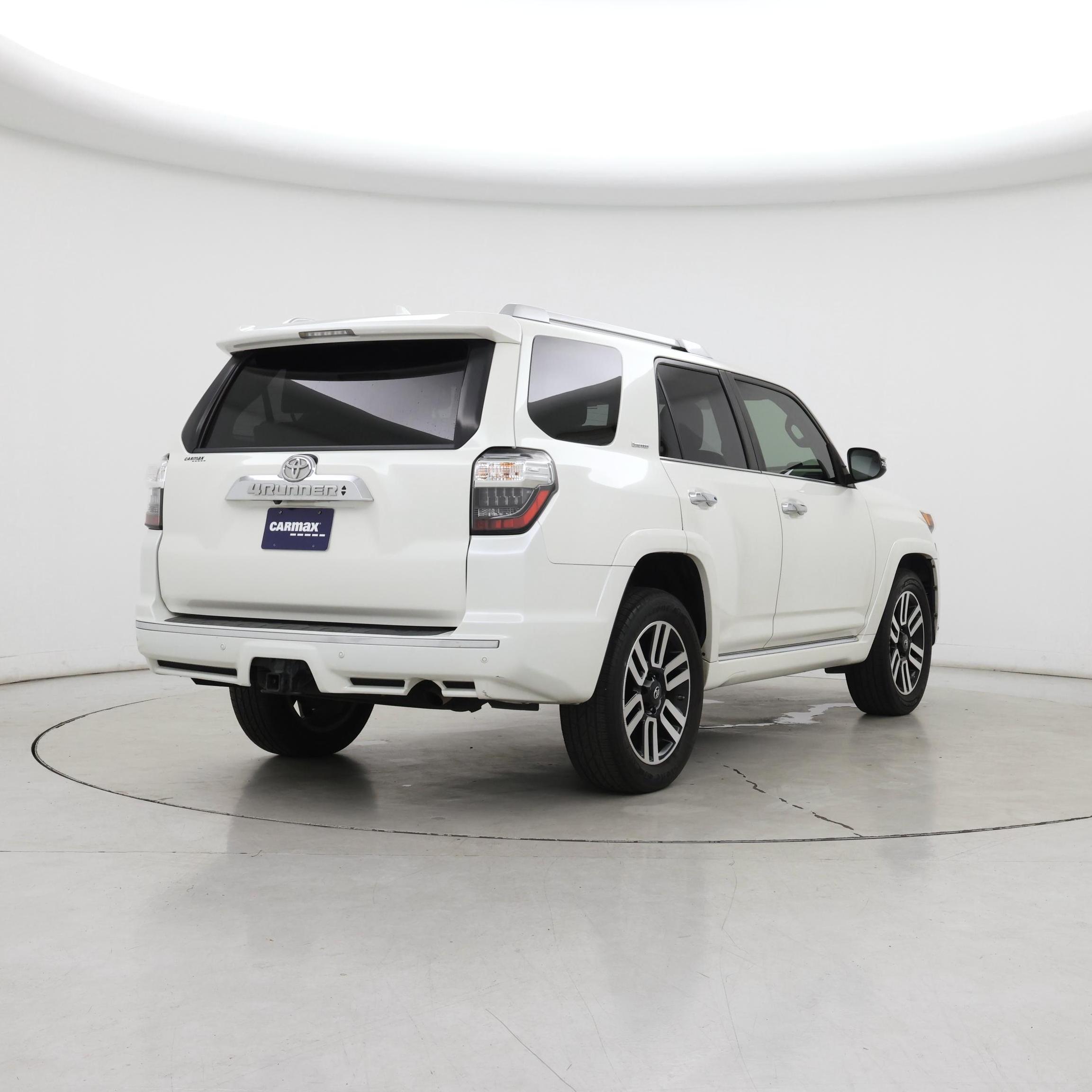 Thumbnail: 2019 Toyota 4Runner - 8