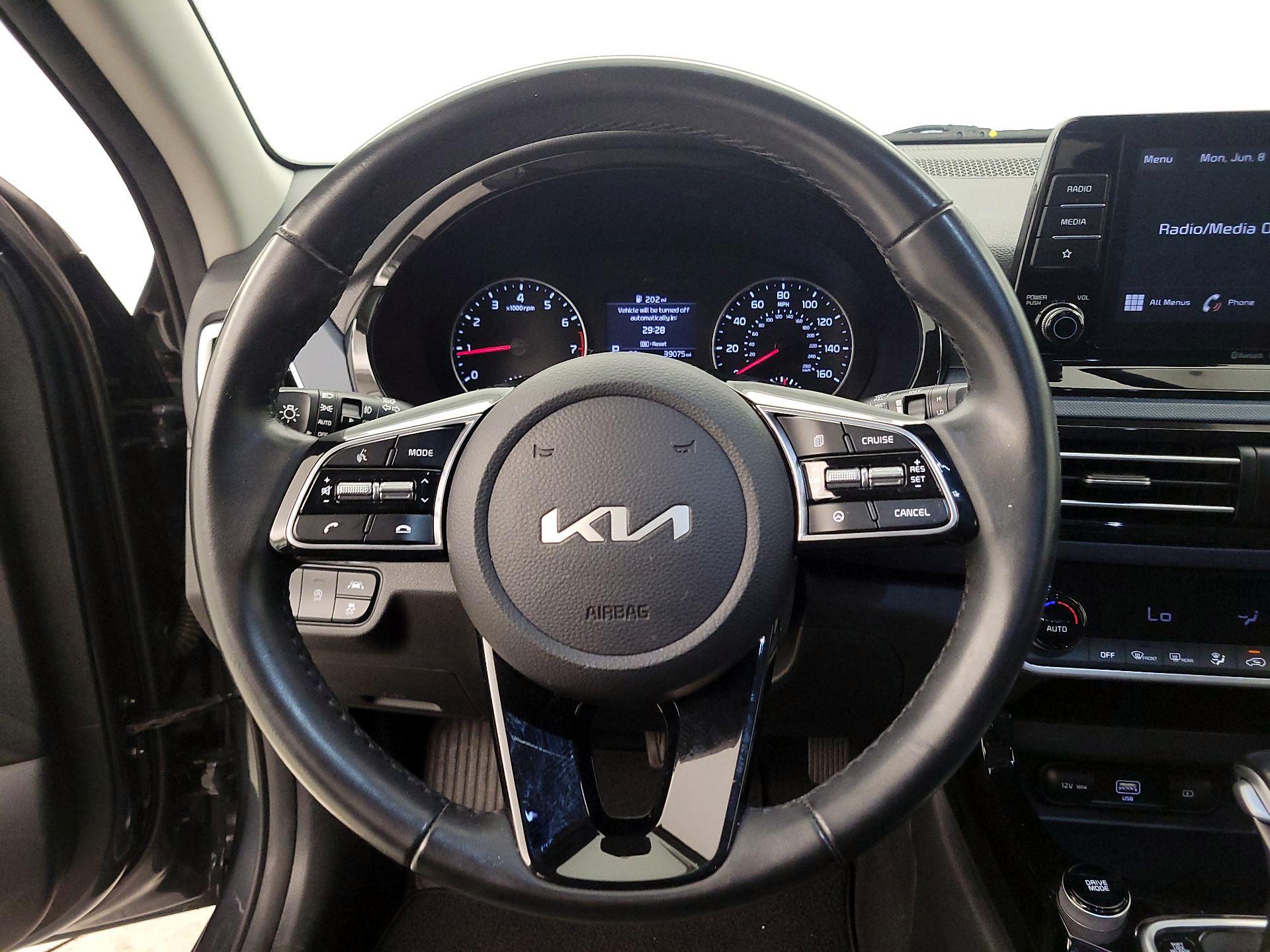 Thumbnail: 2023 Kia Seltos - 10