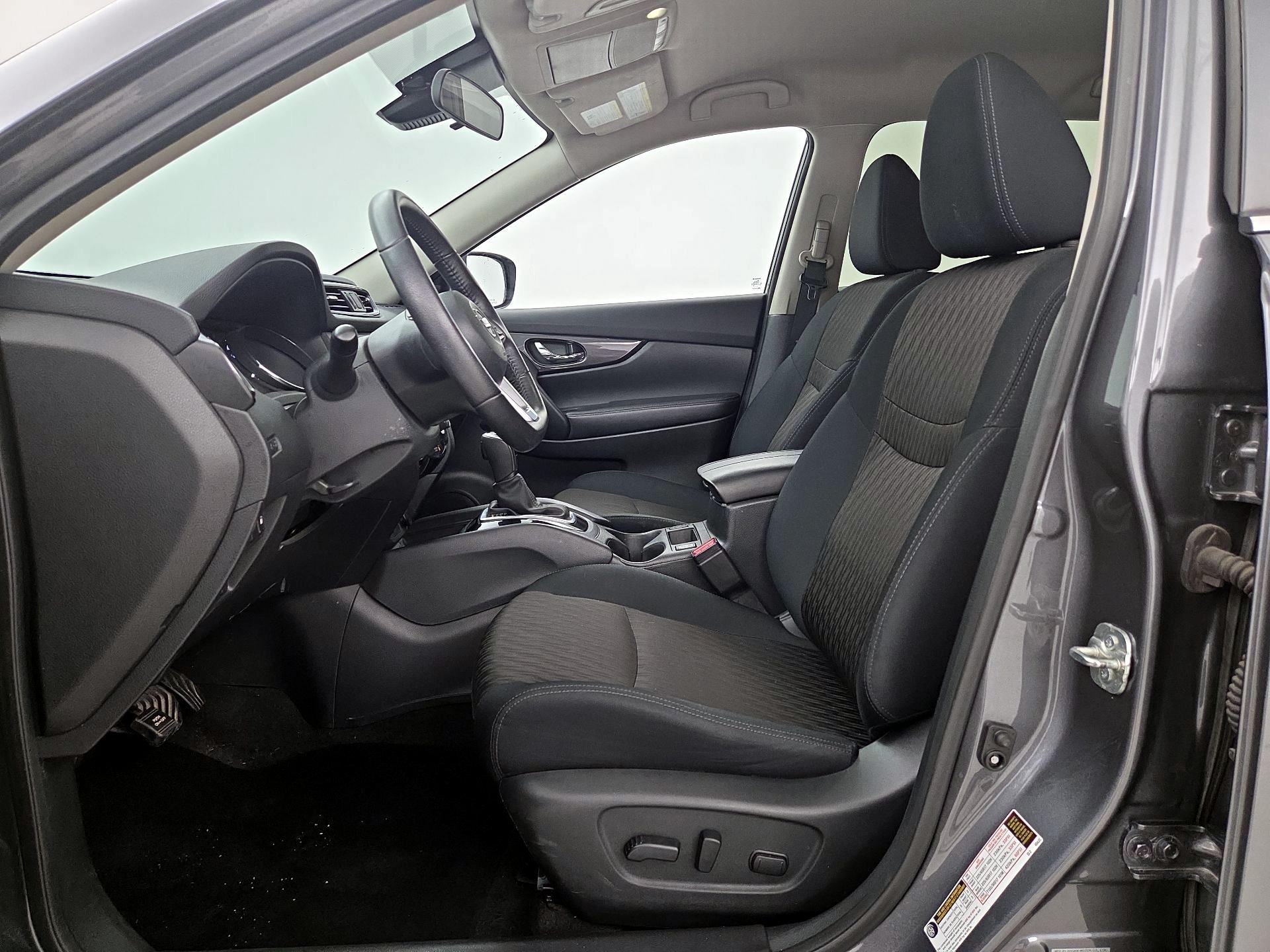 Thumbnail: 2019 Nissan Rogue - 11