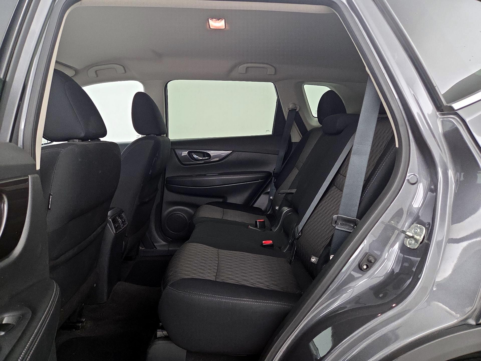 Thumbnail: 2019 Nissan Rogue - 19