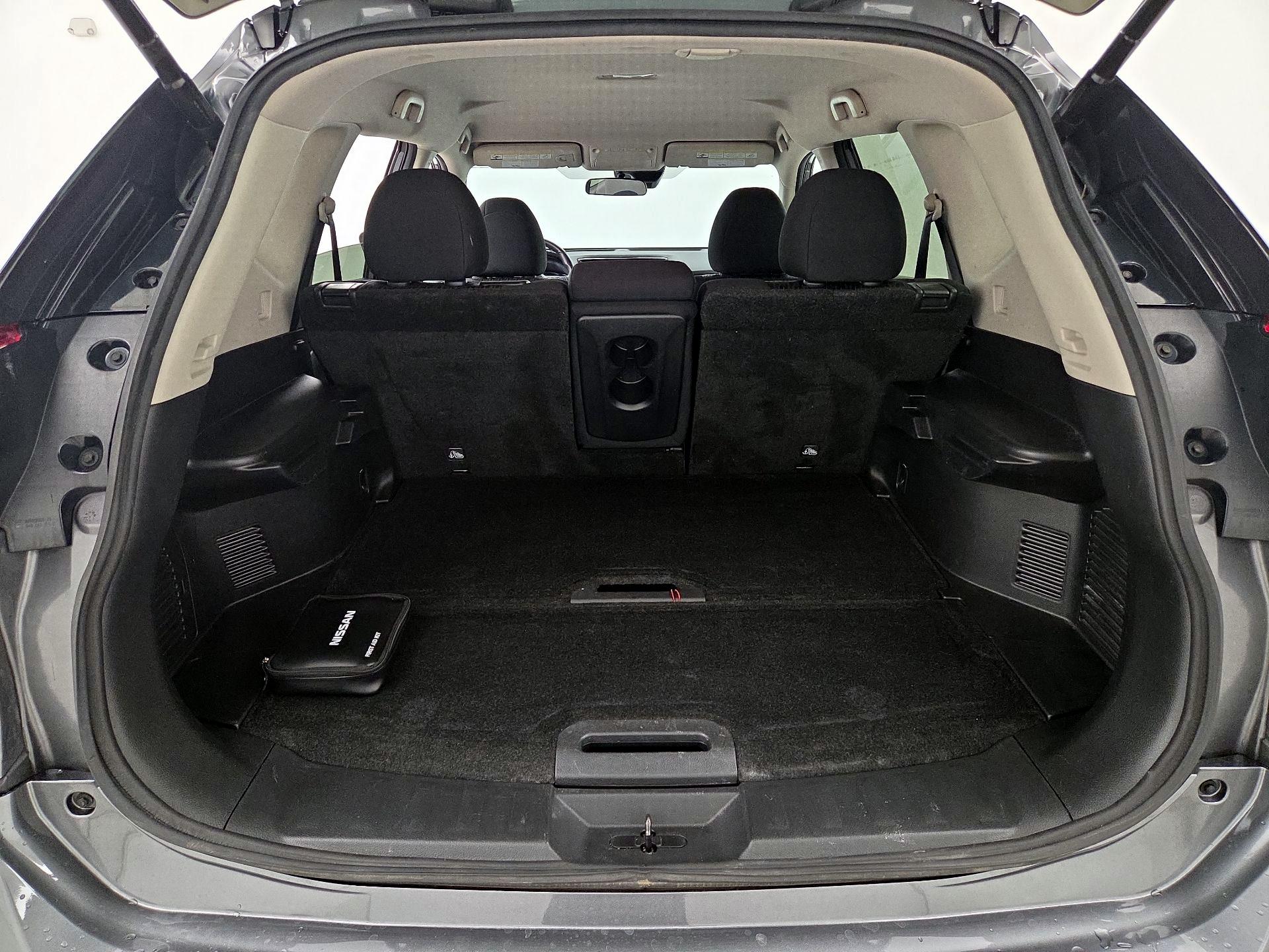 Thumbnail: 2019 Nissan Rogue - 20