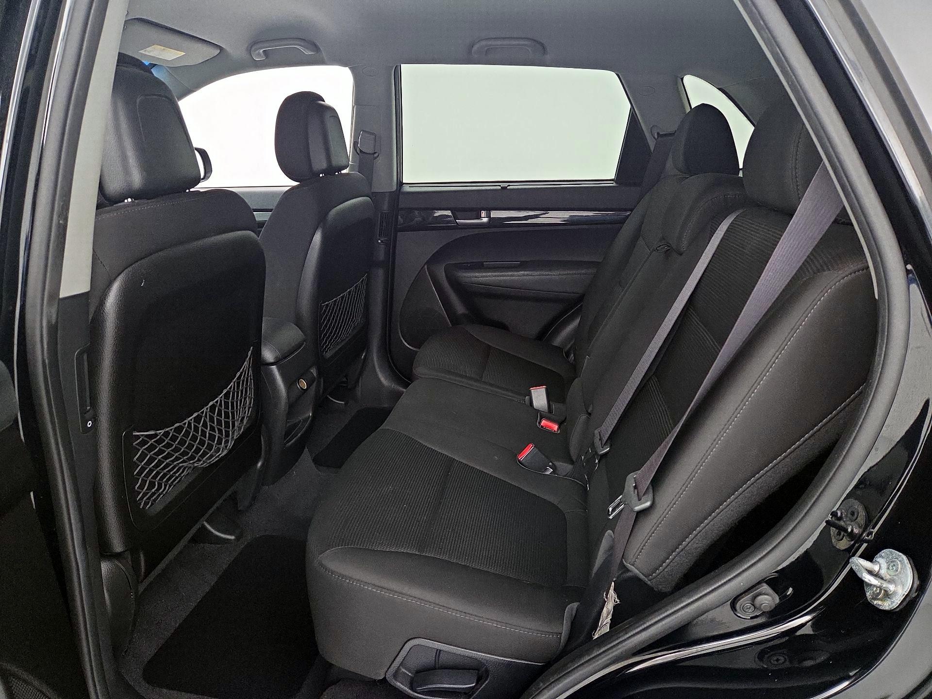 Thumbnail: 2014 Kia Sorento - 19