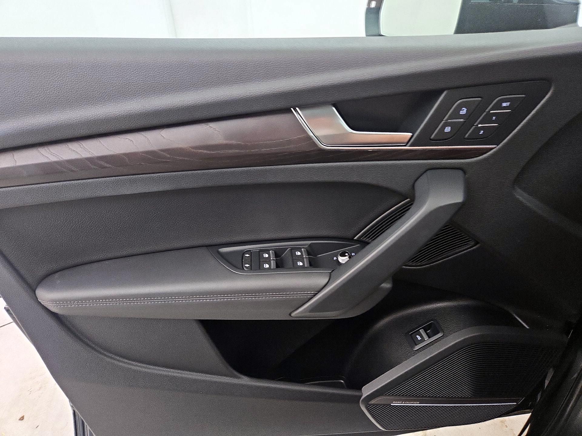Thumbnail: 2020 Audi Q5 - 12