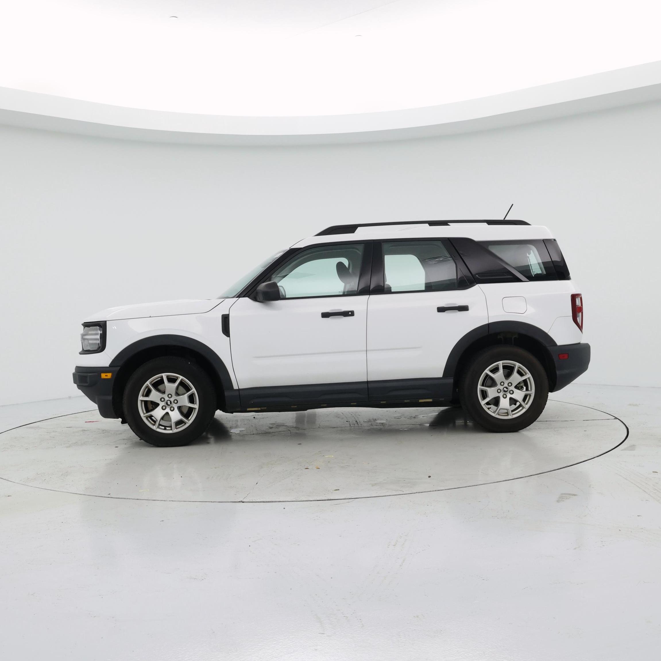 Thumbnail: 2022 Ford Bronco Sport - 3