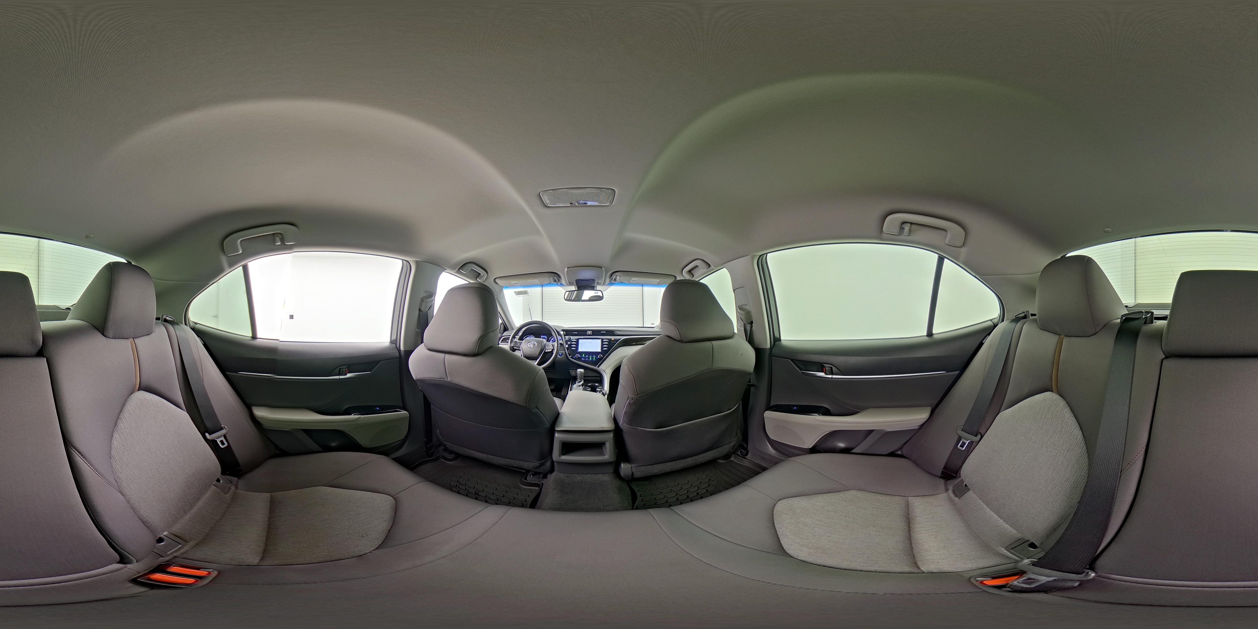 2018 Toyota Camry LE - Photo 26